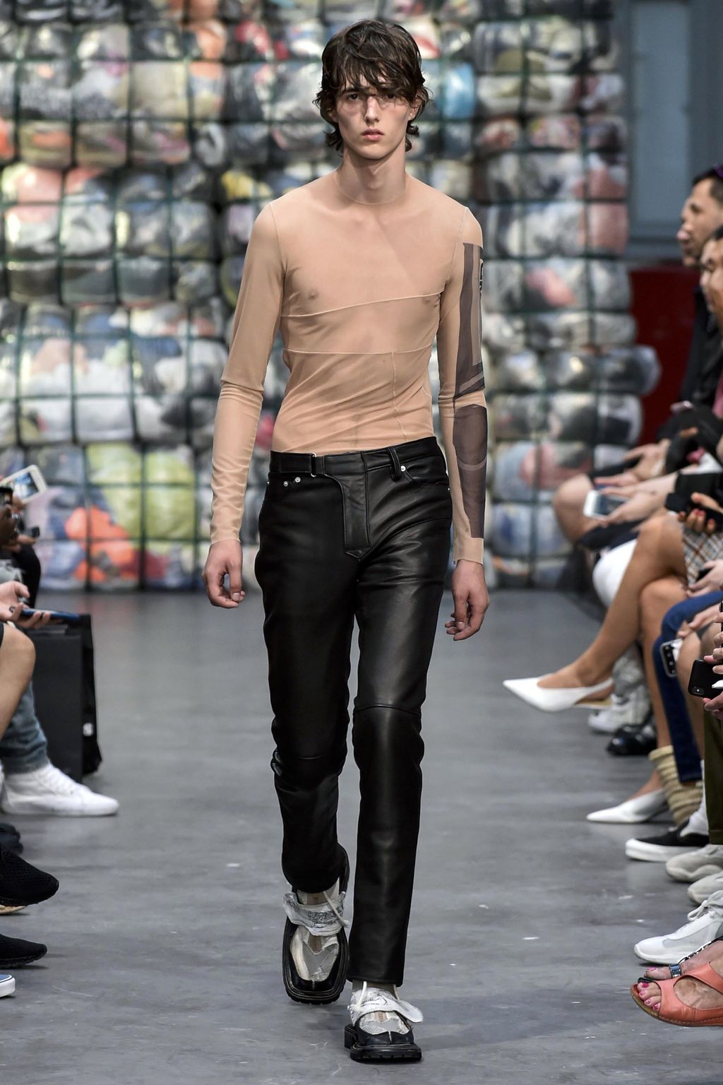 Fashion Week Paris Spring/Summer 2019 look 6 from the CMMN SWDN collection menswear