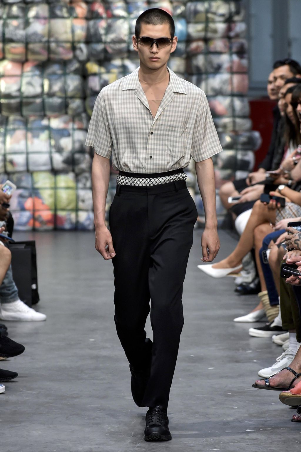Fashion Week Paris Spring/Summer 2019 look 12 from the CMMN SWDN collection 男装