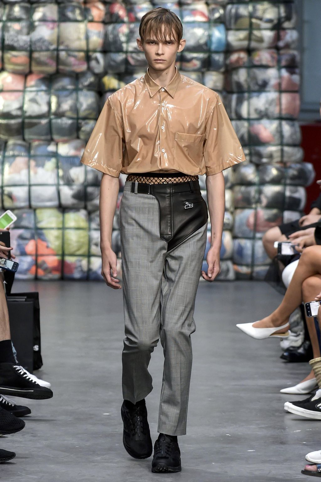 Fashion Week Paris Spring/Summer 2019 look 16 from the CMMN SWDN collection 男装