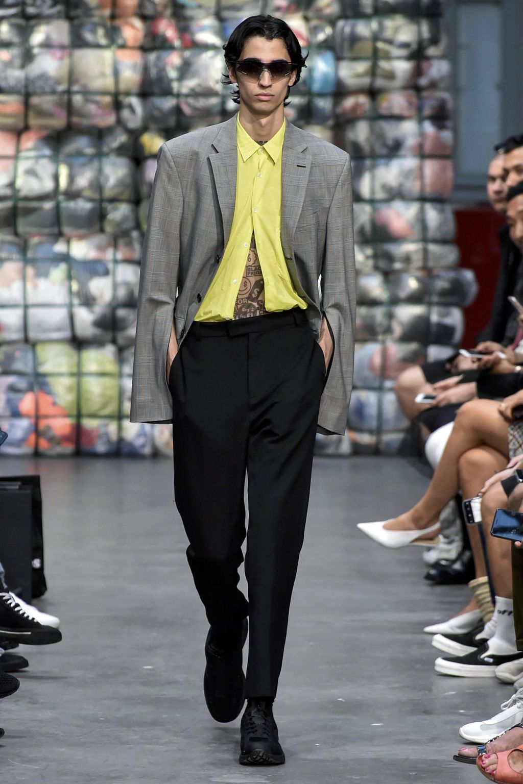 Fashion Week Paris Spring/Summer 2019 look 18 from the CMMN SWDN collection 男装