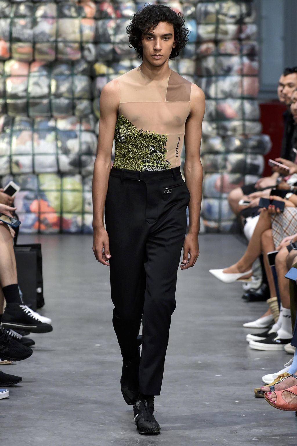 Fashion Week Paris Spring/Summer 2019 look 22 from the CMMN SWDN collection menswear