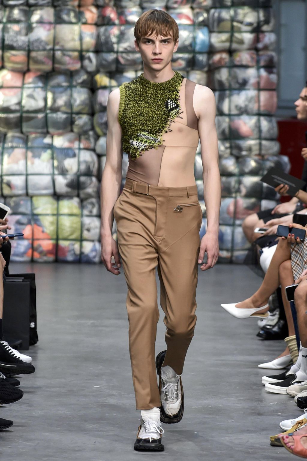 Fashion Week Paris Spring/Summer 2019 look 24 from the CMMN SWDN collection 男装