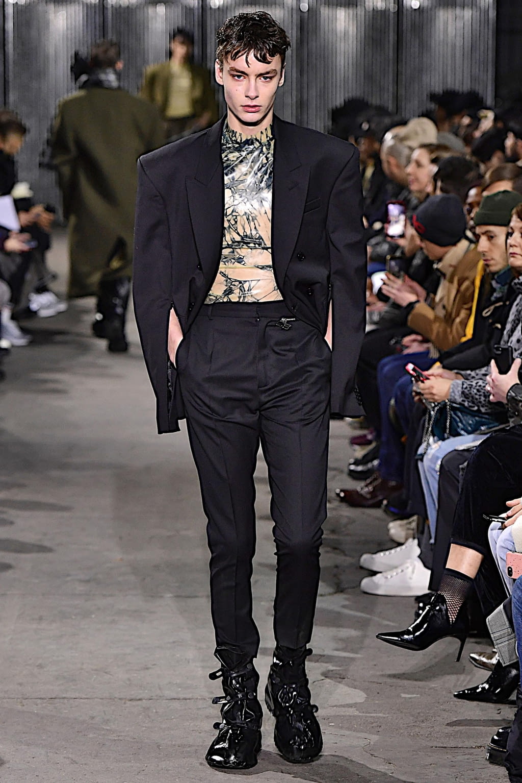 Fashion Week Paris Fall/Winter 2019 look 25 from the CMMN SWDN collection menswear