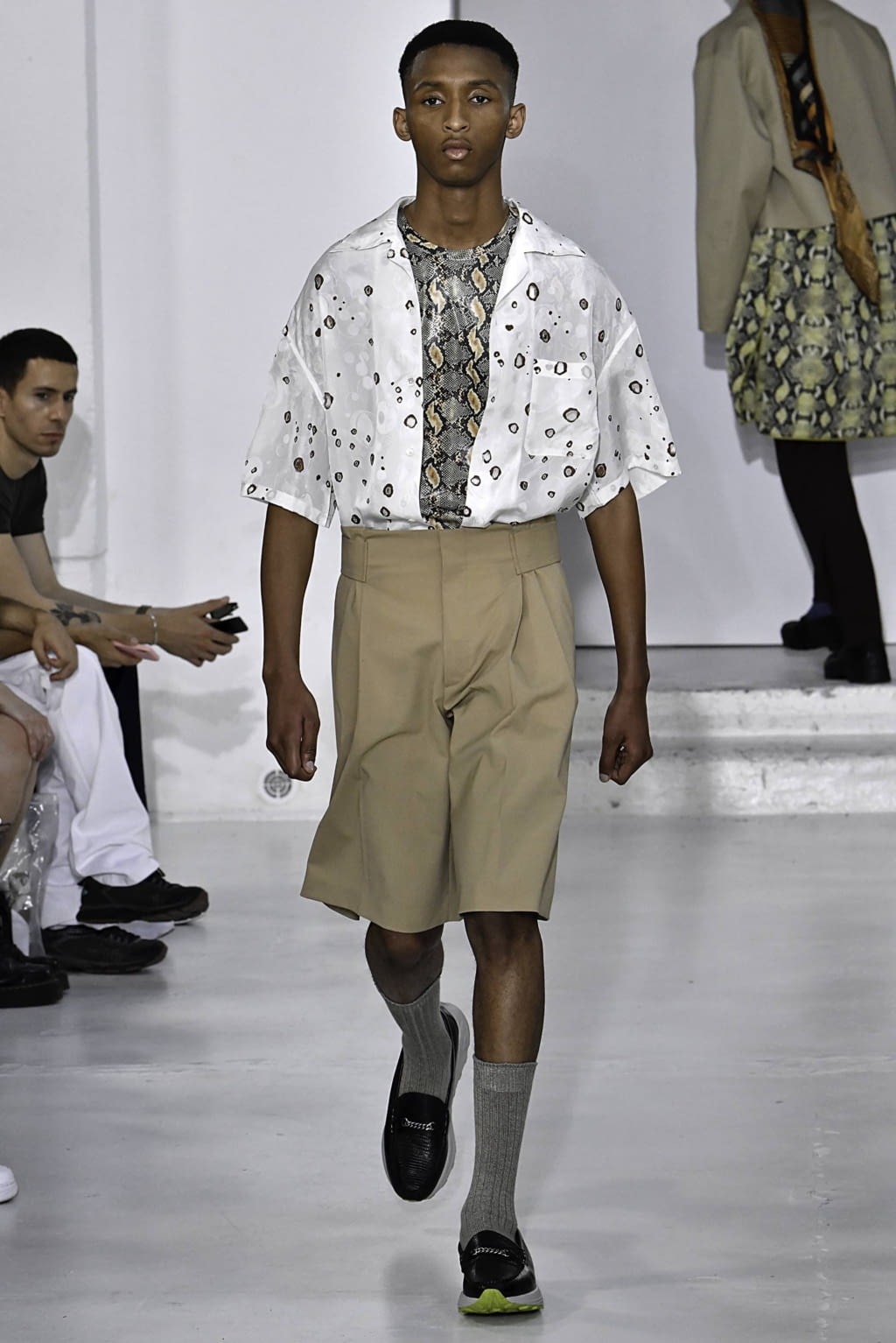 Fashion Week Paris Spring/Summer 2020 look 6 from the CMMN SWDN collection menswear