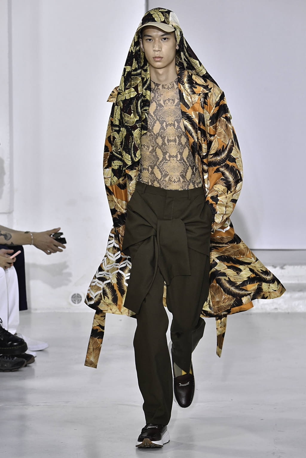 Fashion Week Paris Spring/Summer 2020 look 19 from the CMMN SWDN collection menswear