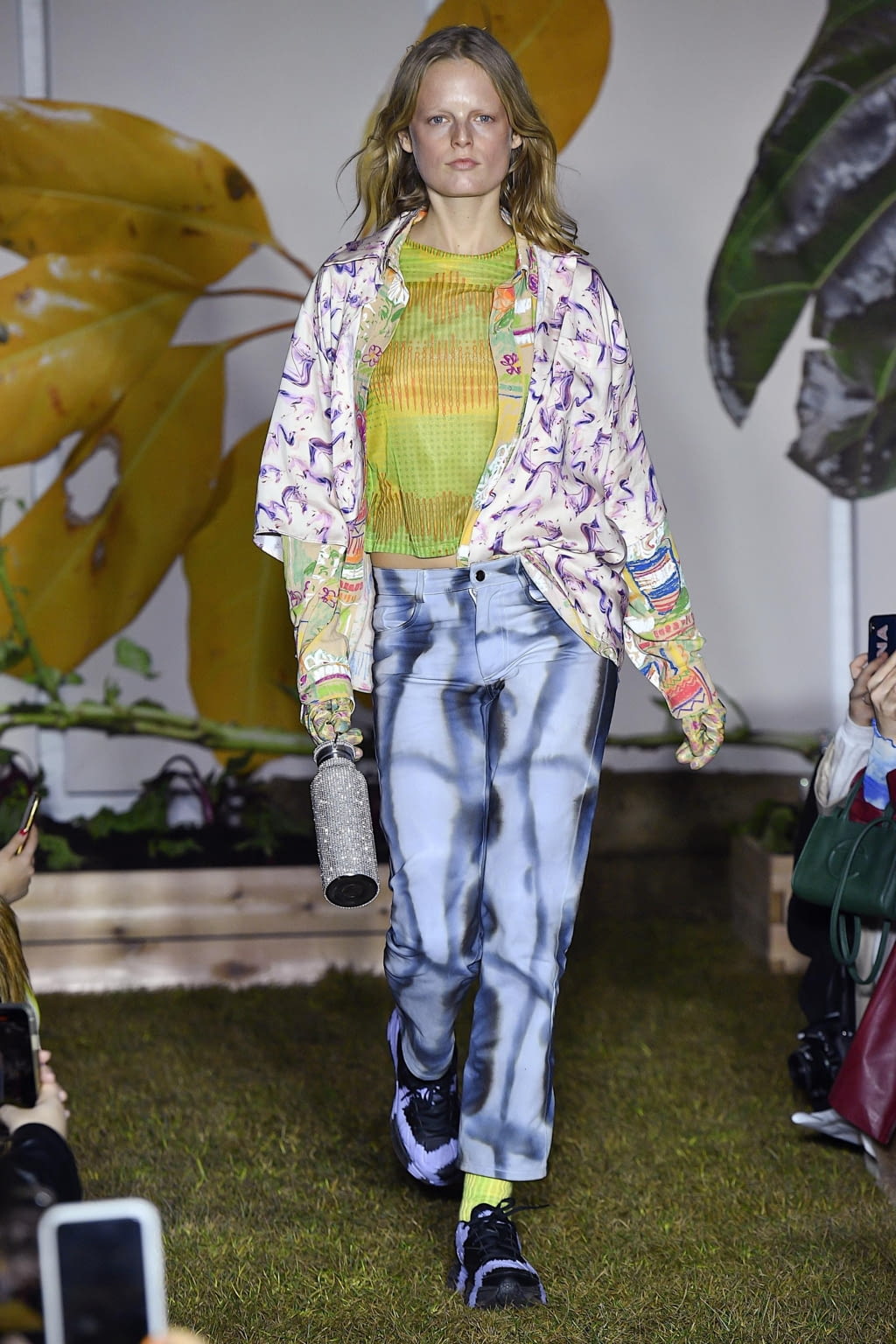 Fashion Week New York Fall/Winter 2020 look 1 de la collection Collina Strada womenswear