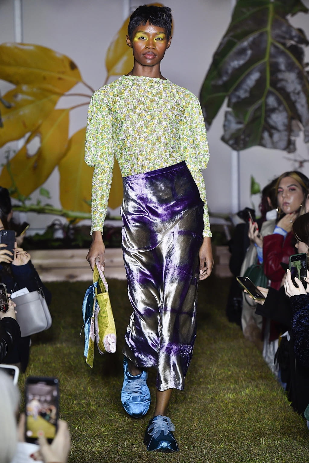 Fashion Week New York Fall/Winter 2020 look 7 de la collection Collina Strada womenswear