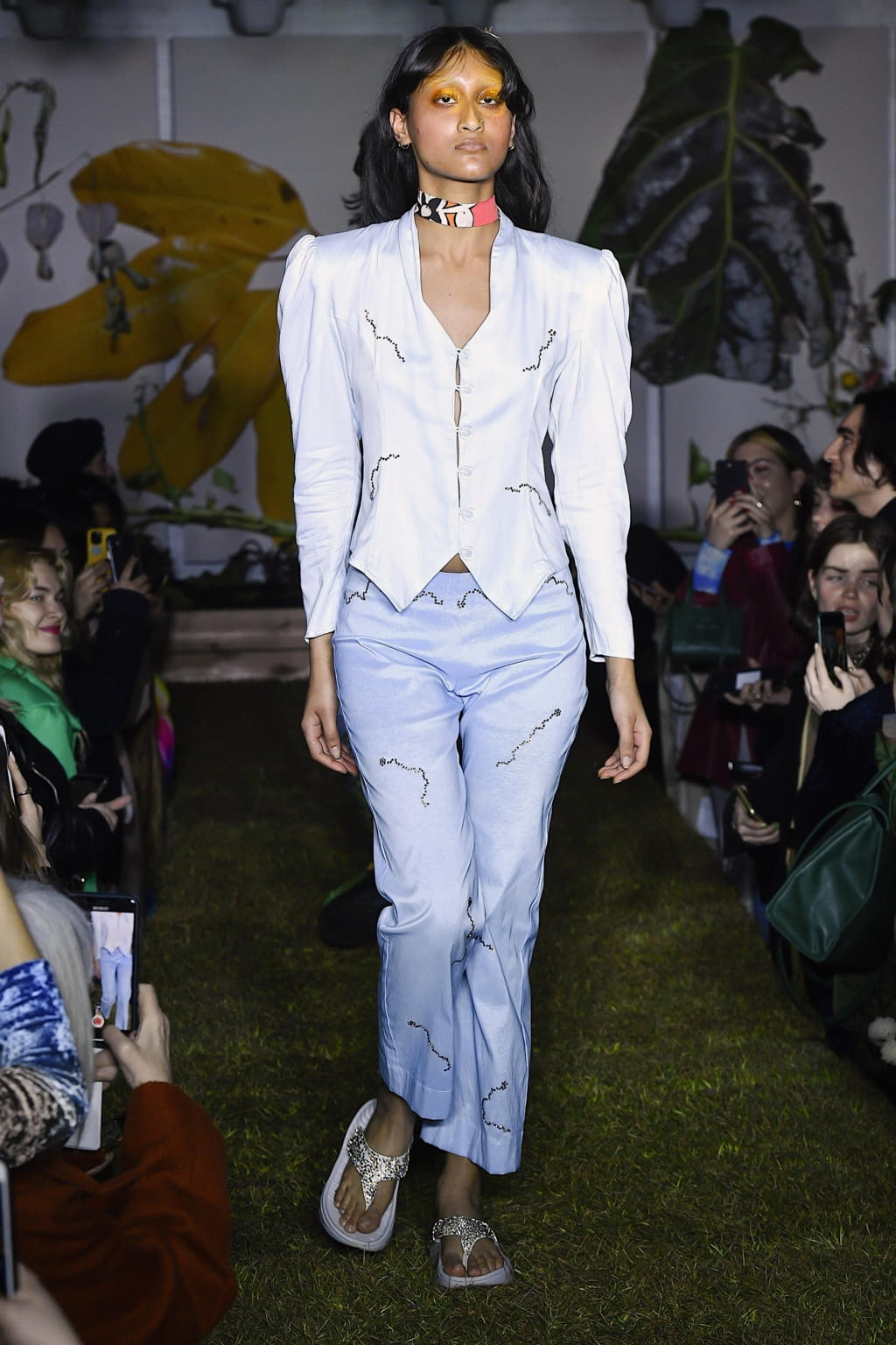 Fashion Week New York Fall/Winter 2020 look 13 de la collection Collina Strada womenswear