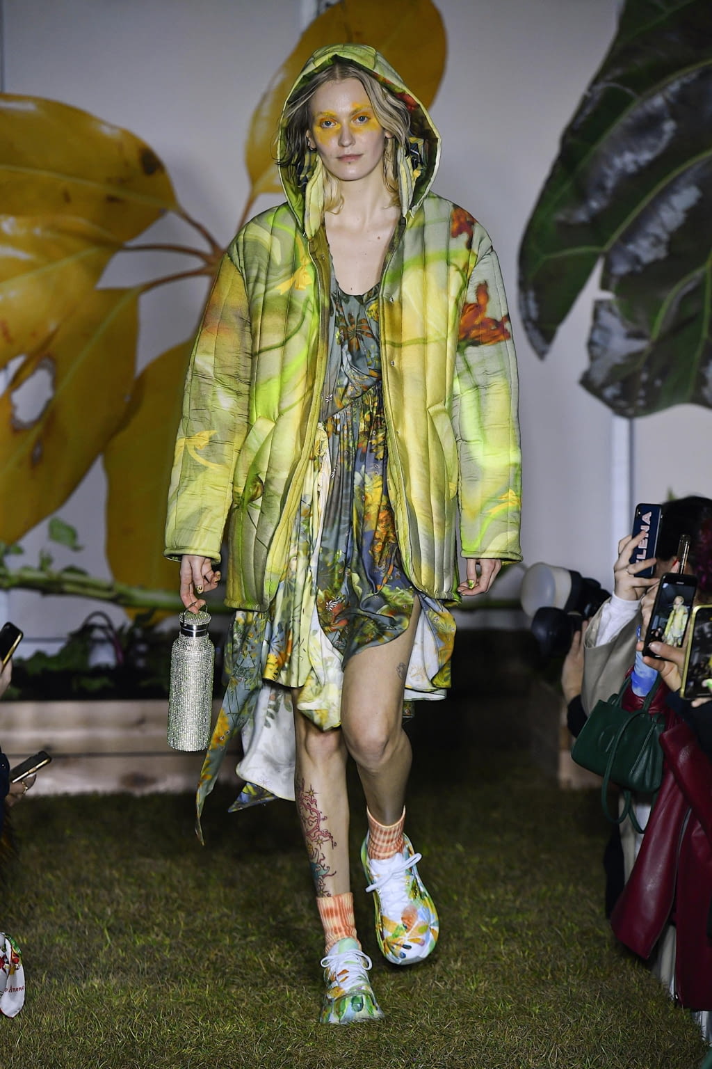 Fashion Week New York Fall/Winter 2020 look 18 de la collection Collina Strada womenswear