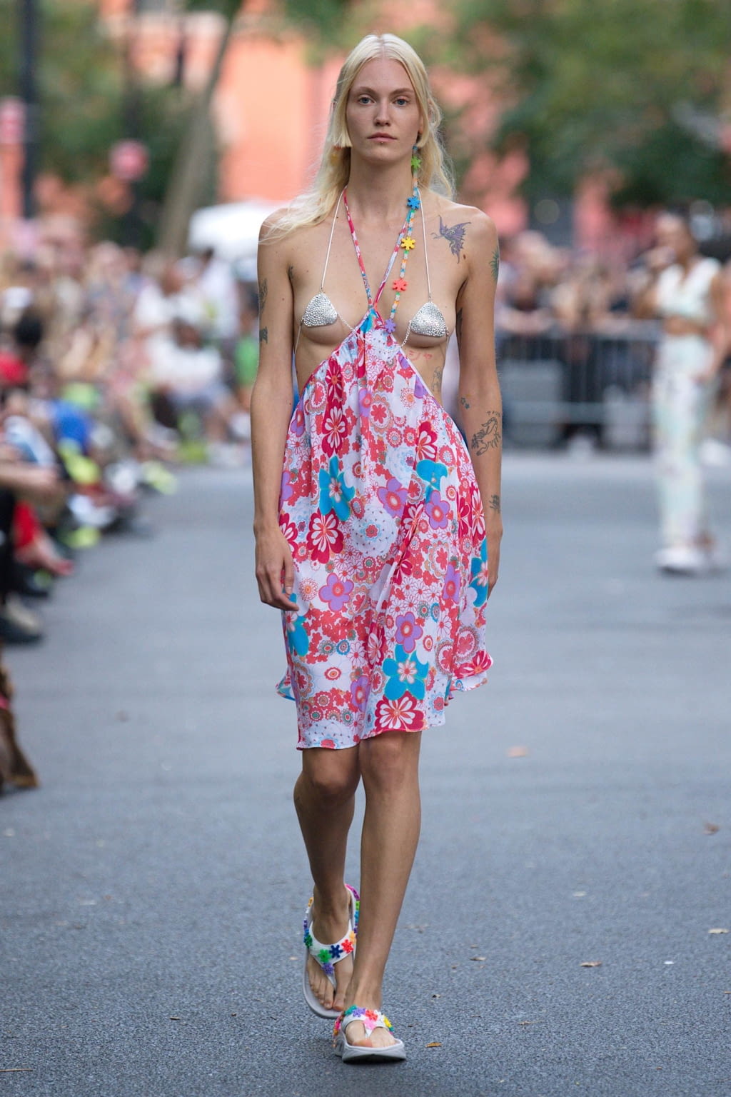 Fashion Week New York Spring/Summer 2020 look 12 de la collection Collina Strada womenswear