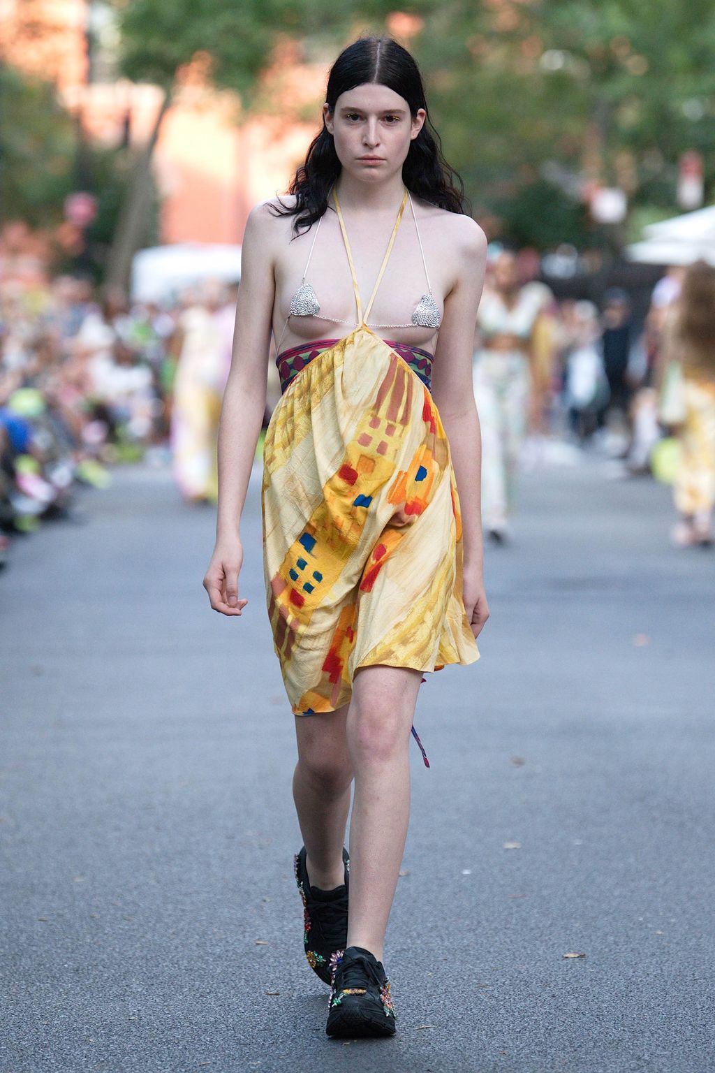 Fashion Week New York Spring/Summer 2020 look 16 de la collection Collina Strada womenswear
