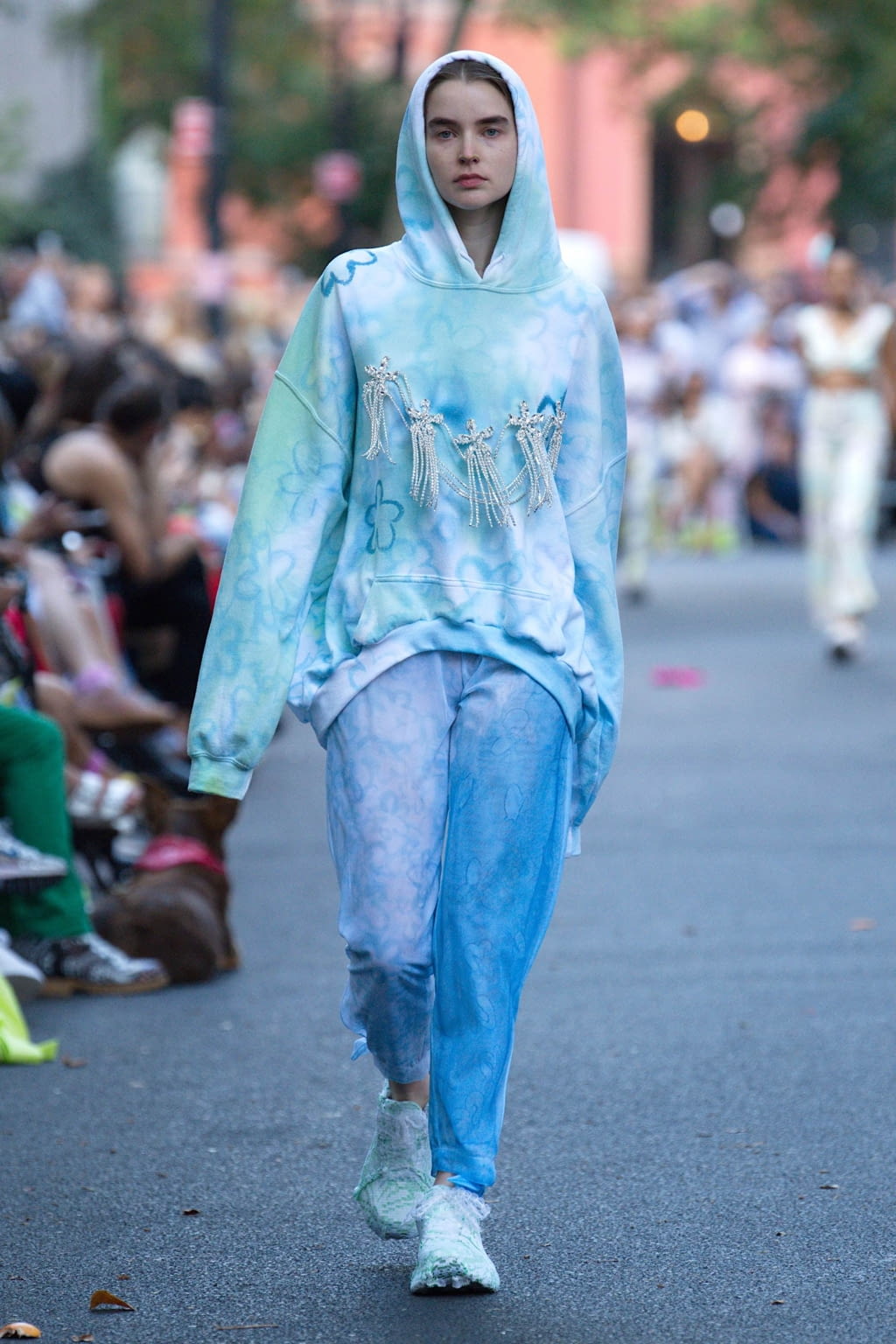 Fashion Week New York Spring/Summer 2020 look 25 de la collection Collina Strada womenswear