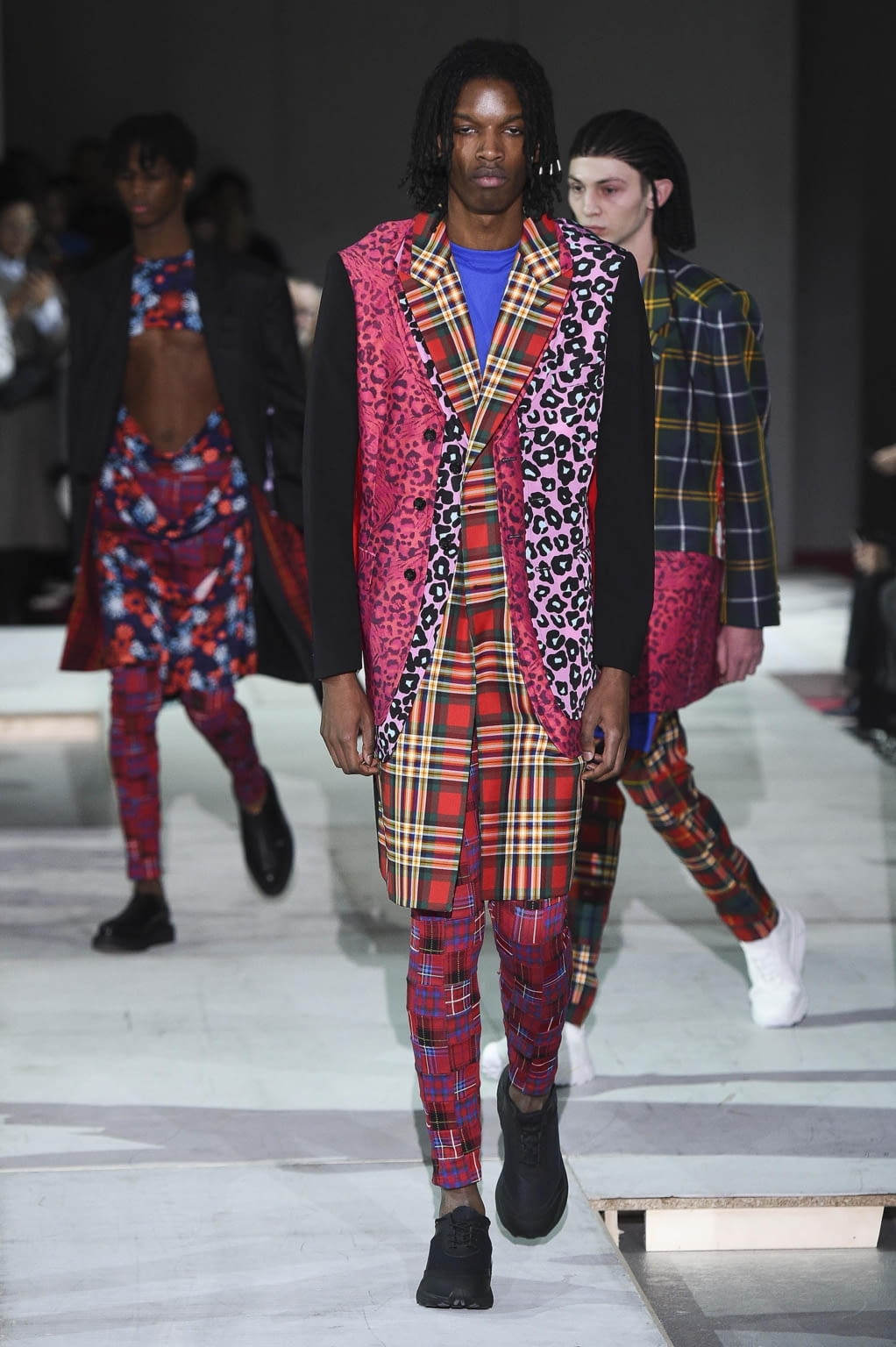 Fashion Week Paris Fall/Winter 2020 look 2 from the Comme des Garçons Homme Plus collection menswear