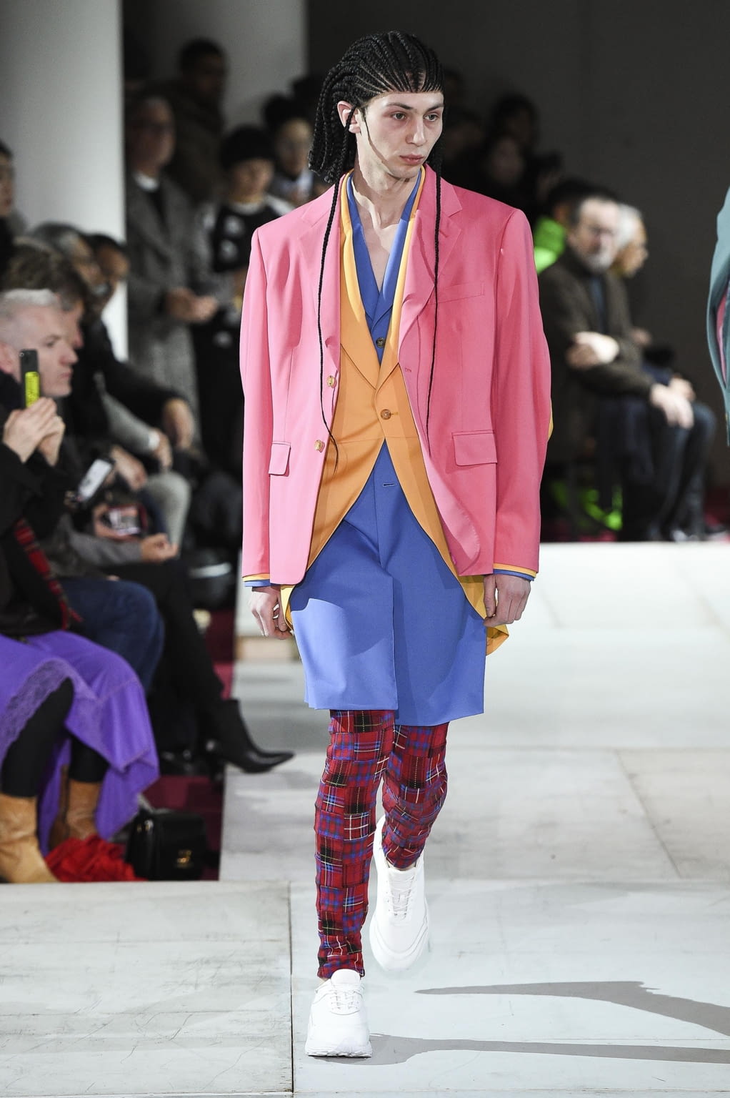 Fashion Week Paris Fall/Winter 2020 look 22 from the Comme des Garçons Homme Plus collection 男装