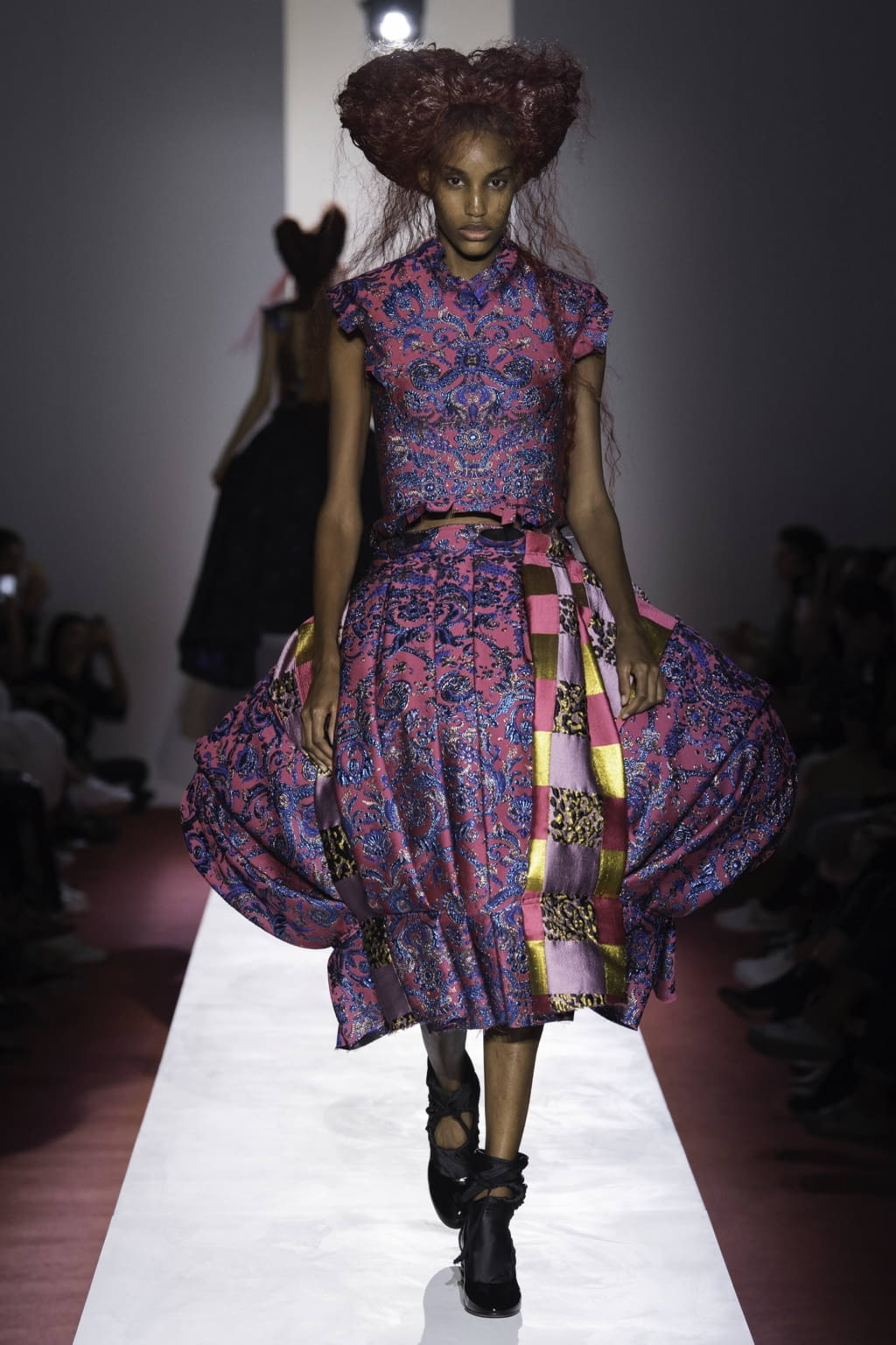 Fashion Week Paris Spring/Summer 2020 look 9 de la collection Comme des Garçons womenswear
