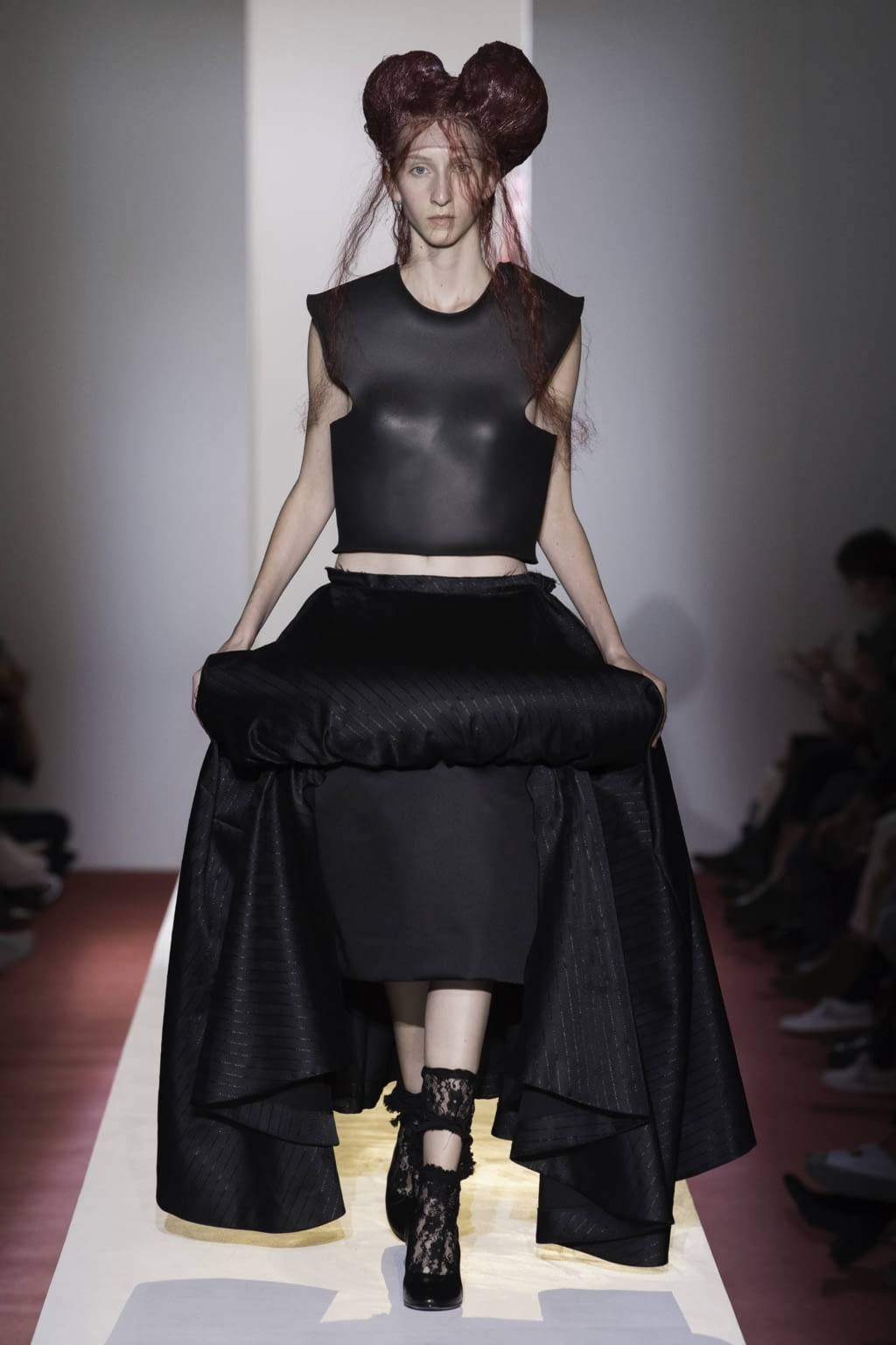 Fashion Week Paris Spring/Summer 2020 look 28 de la collection Comme des Garçons womenswear