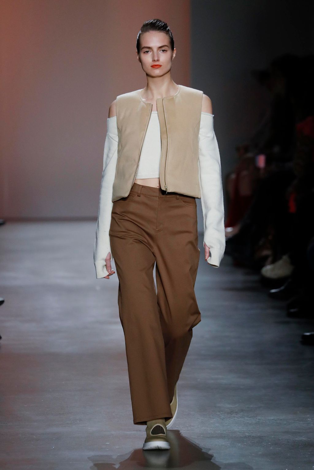 Fashion Week New York Fall/Winter 2020 look 27 from the Concept Korea collection womenswear