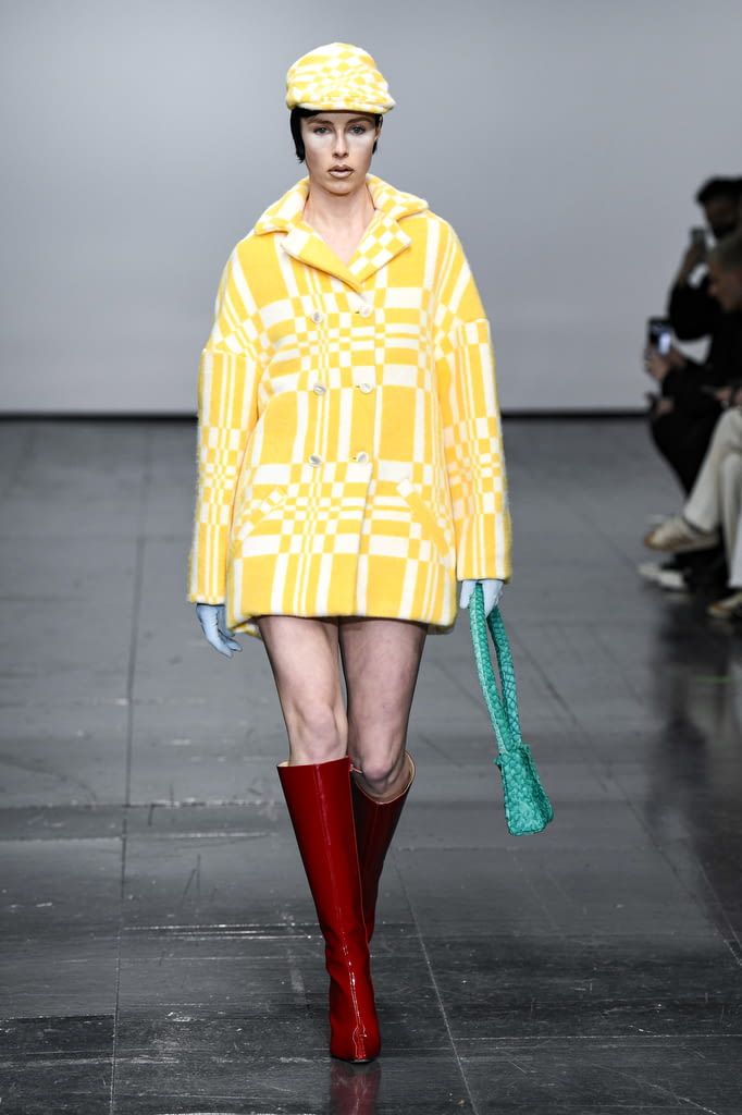 Fashion Week London Fall/Winter 2022 look 1 from the Conner Ives collection 女装