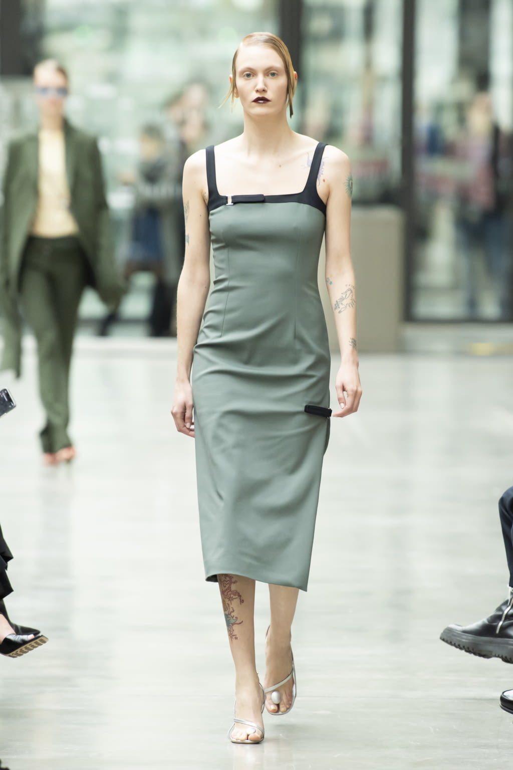 Fashion Week Paris Fall/Winter 2020 look 27 from the Coperni collection womenswear