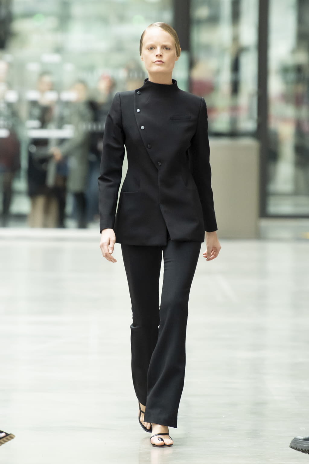 Fashion Week Paris Fall/Winter 2020 look 31 from the Coperni collection womenswear