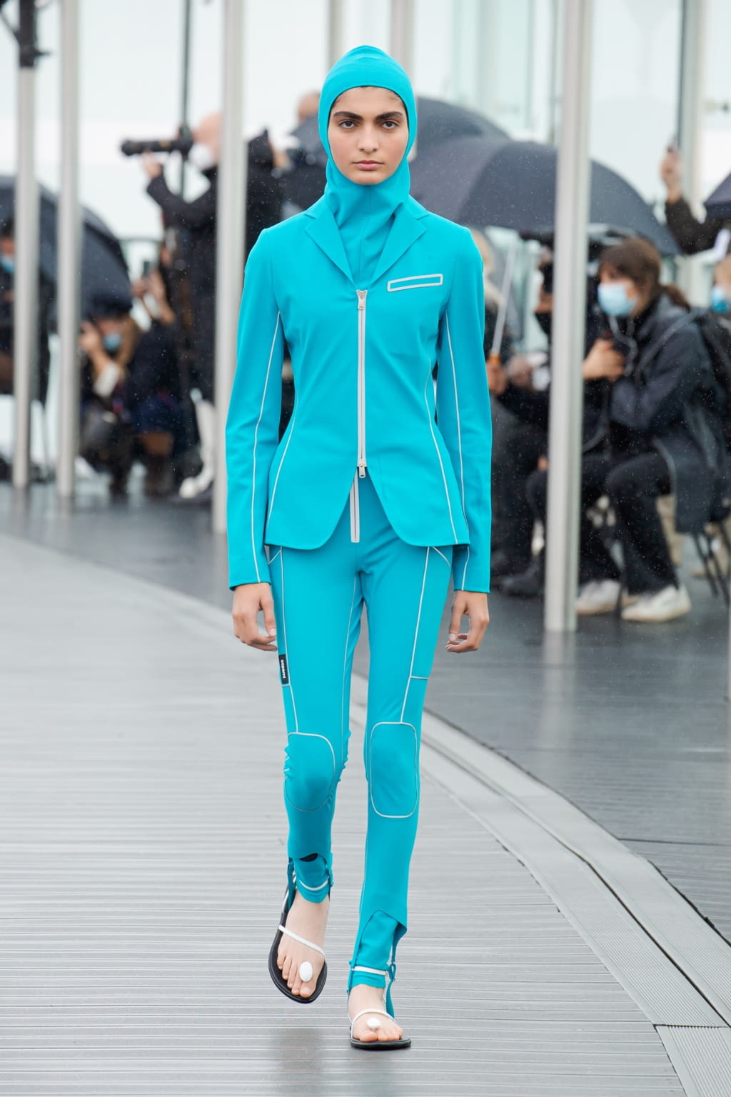 Fashion Week Paris Spring/Summer 2021 look 6 de la collection Coperni womenswear