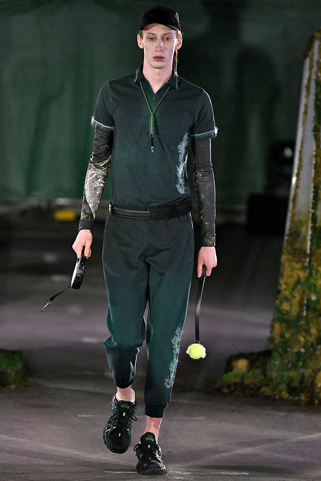 Fashion Week London Fall/Winter 2019 look 6 from the Cottweiler collection 男装