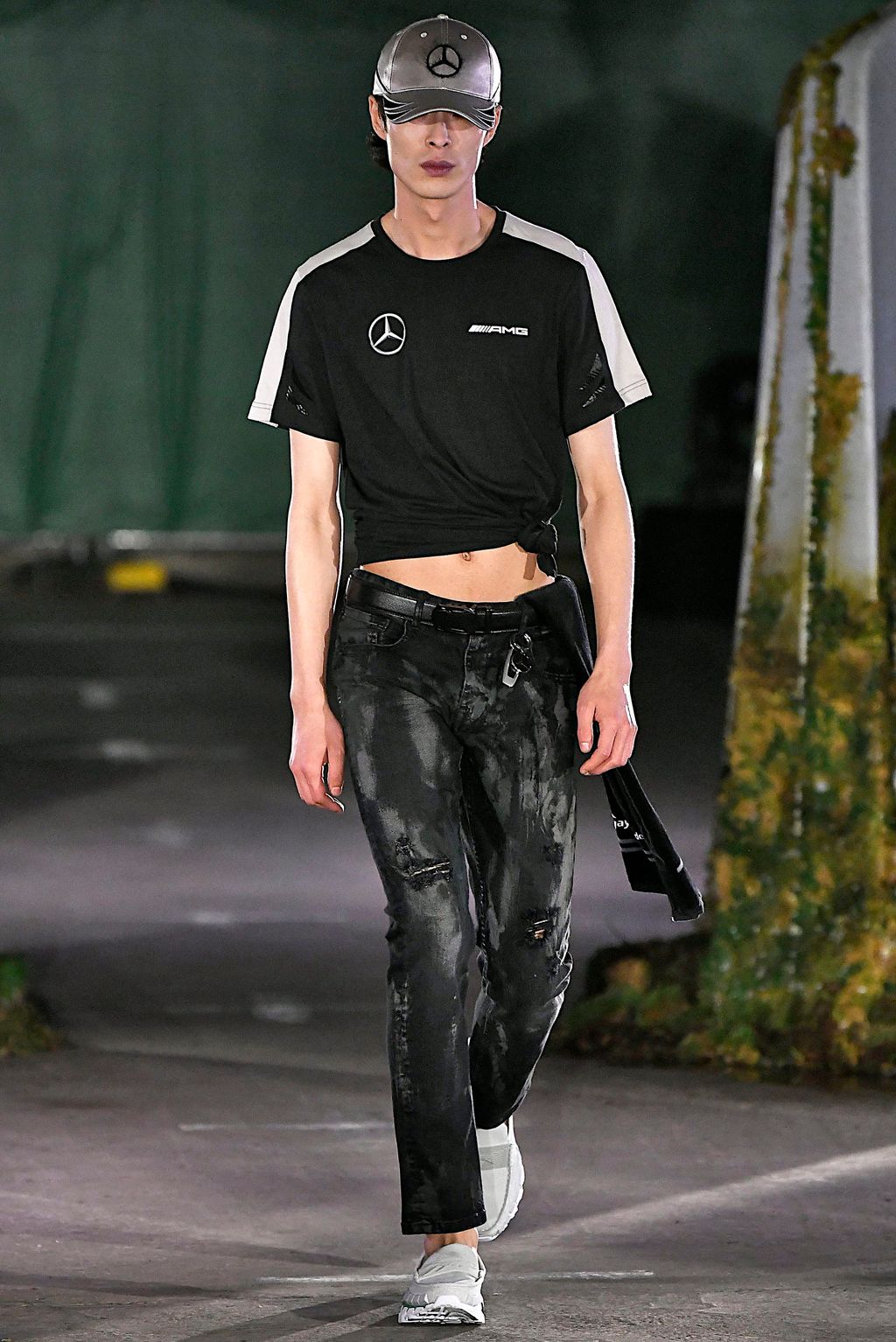 Fashion Week London Fall/Winter 2019 look 18 from the Cottweiler collection menswear
