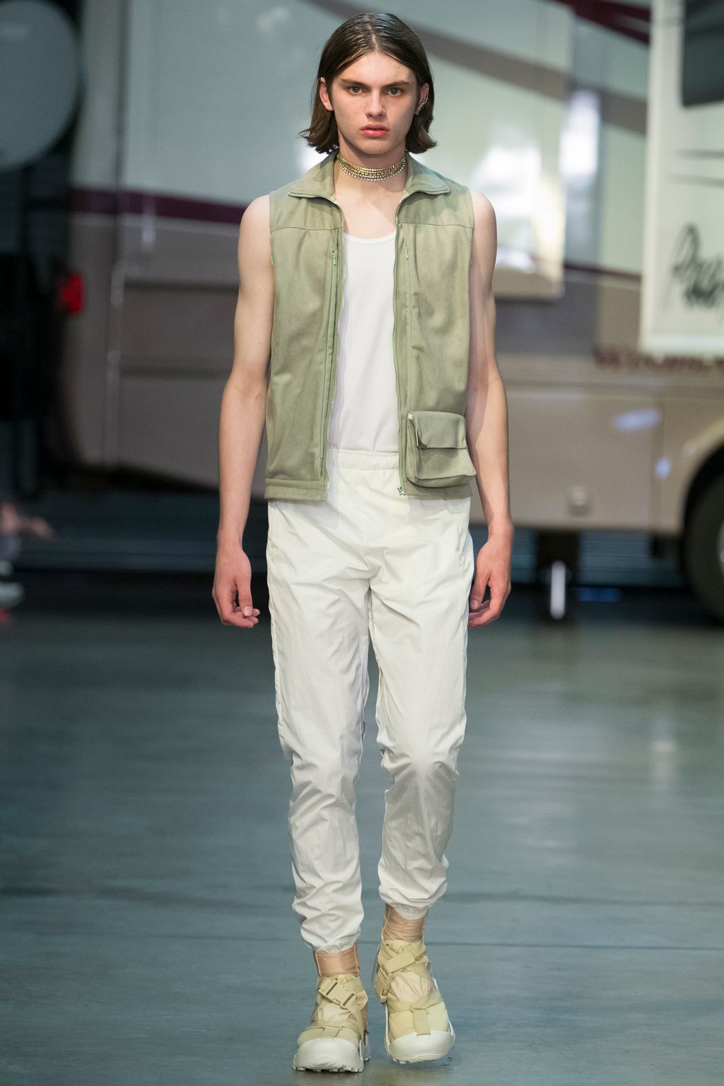 Fashion Week London Spring/Summer 2018 look 3 from the Cottweiler collection menswear