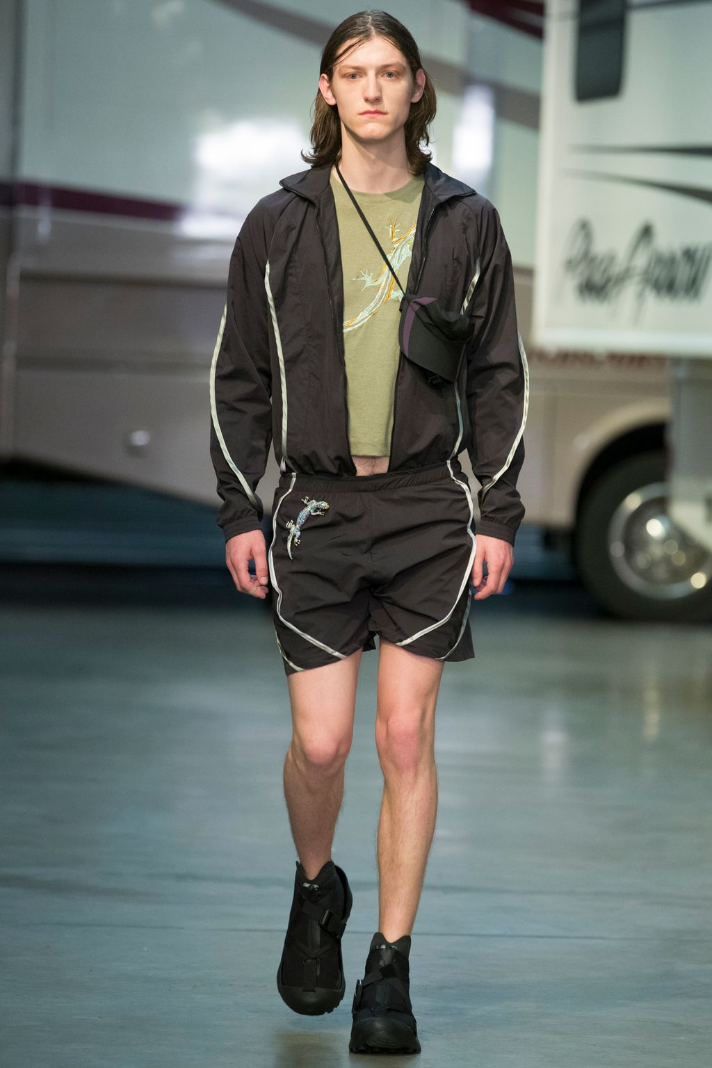 Fashion Week London Spring/Summer 2018 look 14 from the Cottweiler collection menswear