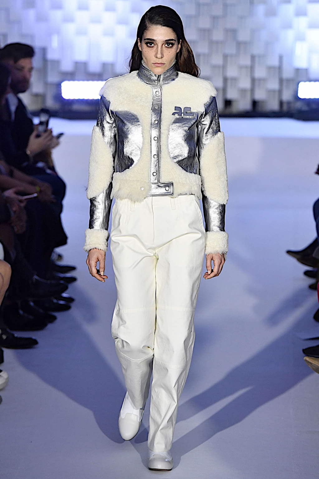 Fashion Week Paris Fall/Winter 2019 look 7 from the Courrèges collection womenswear