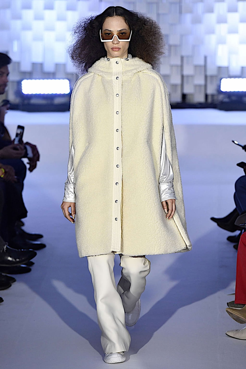 Fashion Week Paris Fall/Winter 2019 look 10 from the Courrèges collection womenswear