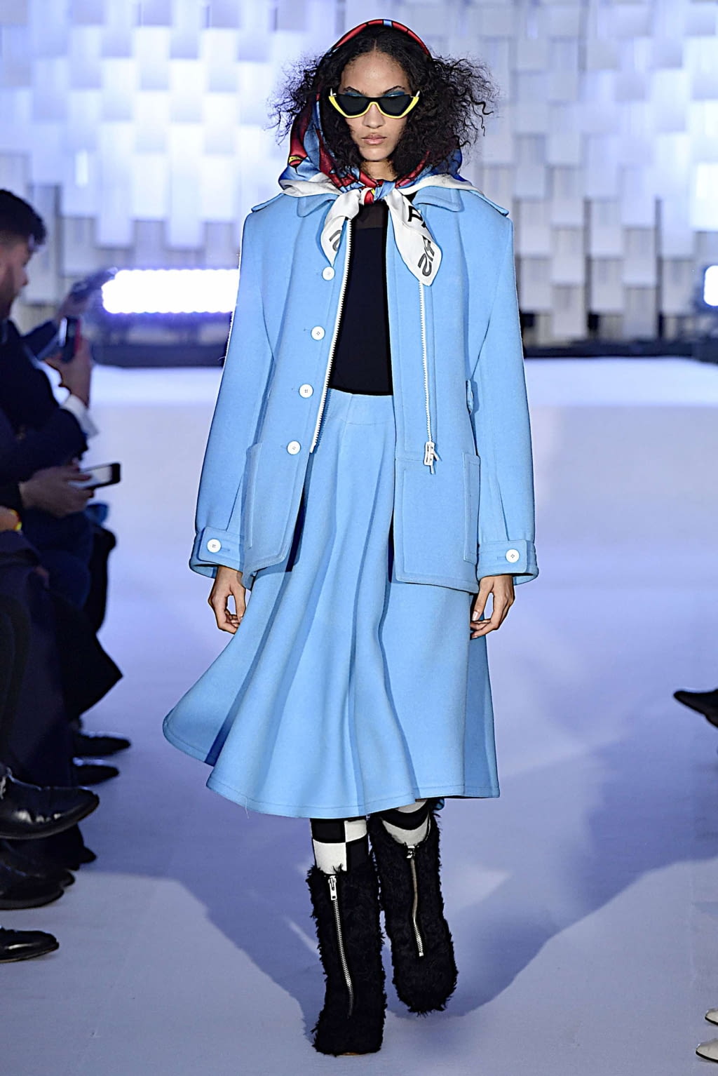 Fashion Week Paris Fall/Winter 2019 look 32 from the Courrèges collection 女装