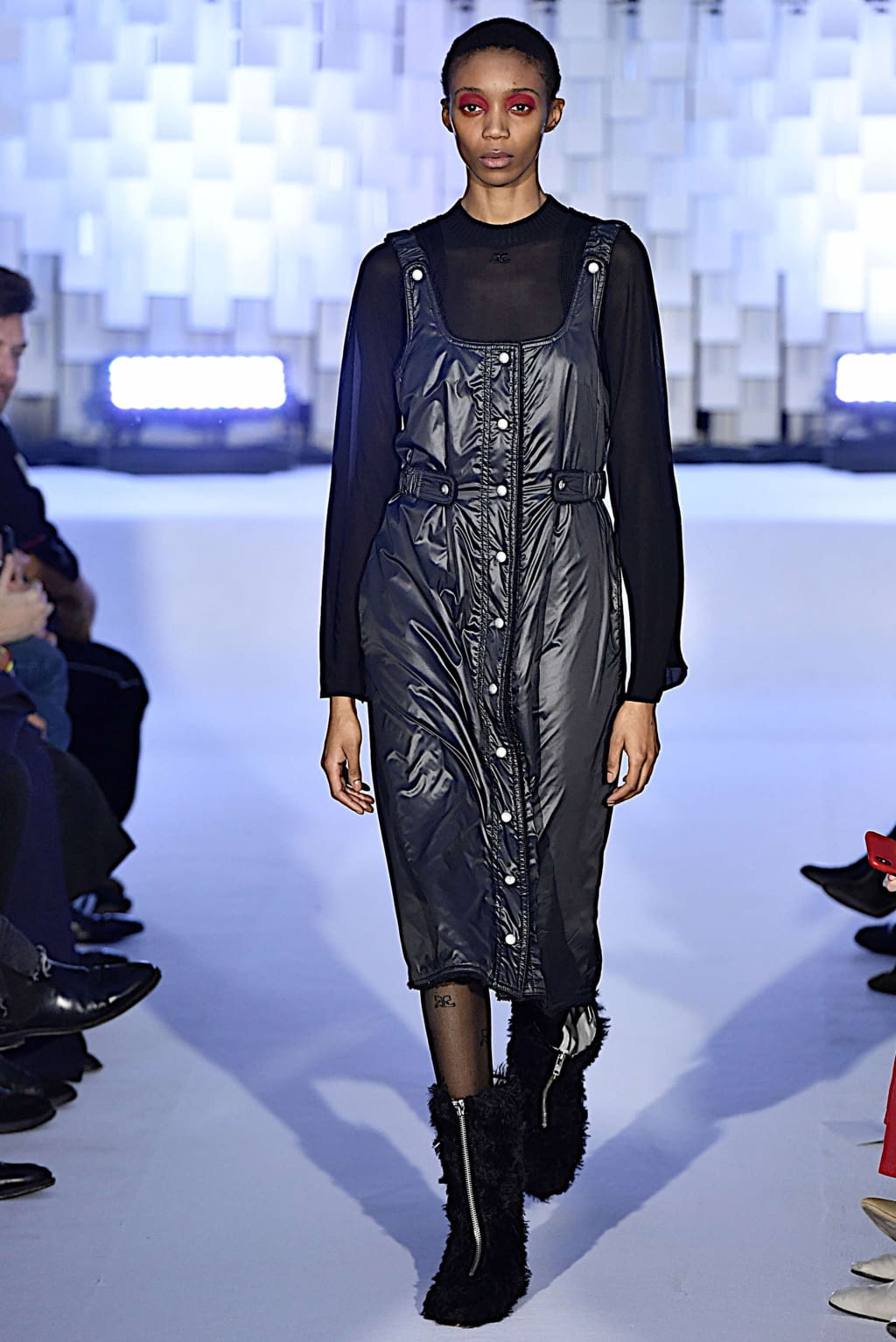 Fashion Week Paris Fall/Winter 2019 look 37 de la collection Courrèges womenswear