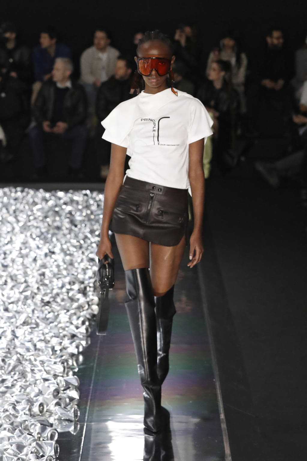 Fashion Week Paris Fall/Winter 2022 look 9 from the Courrèges collection womenswear