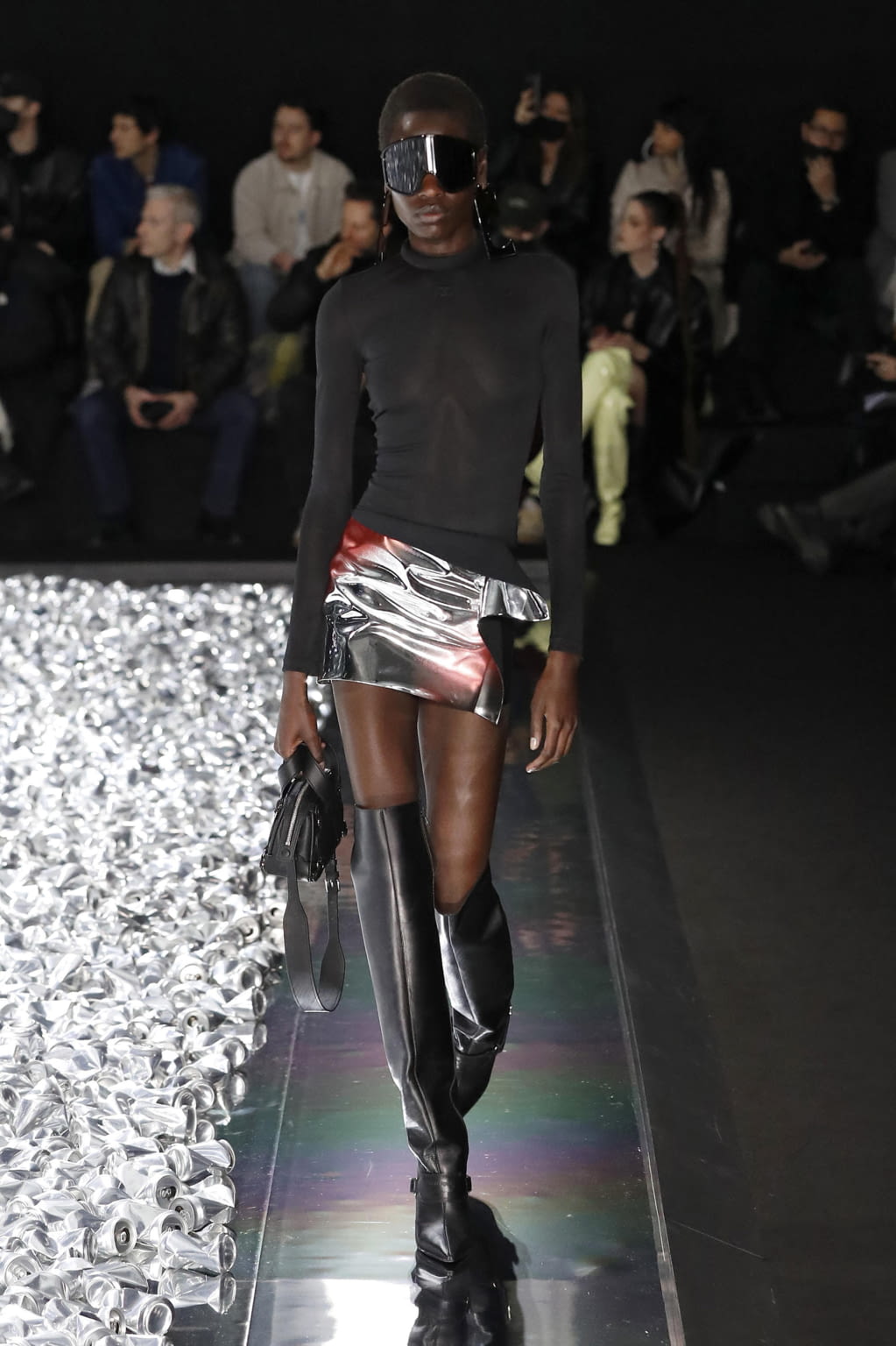 Fashion Week Paris Fall/Winter 2022 look 13 from the Courrèges collection 女装