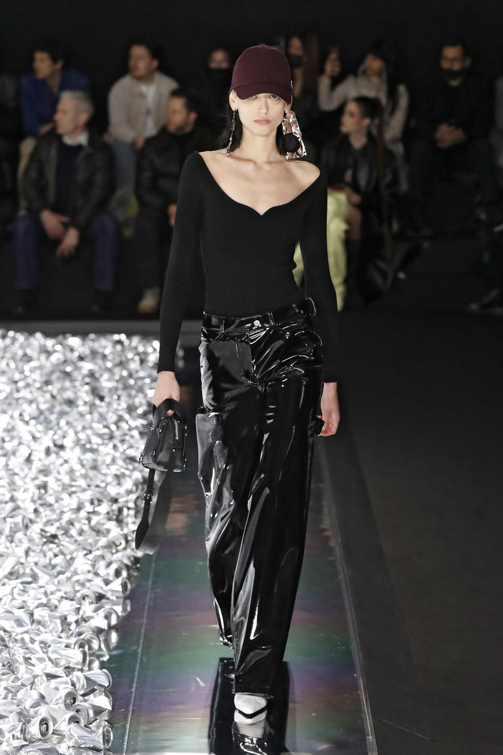 Fashion Week Paris Fall/Winter 2022 look 27 from the Courrèges collection womenswear