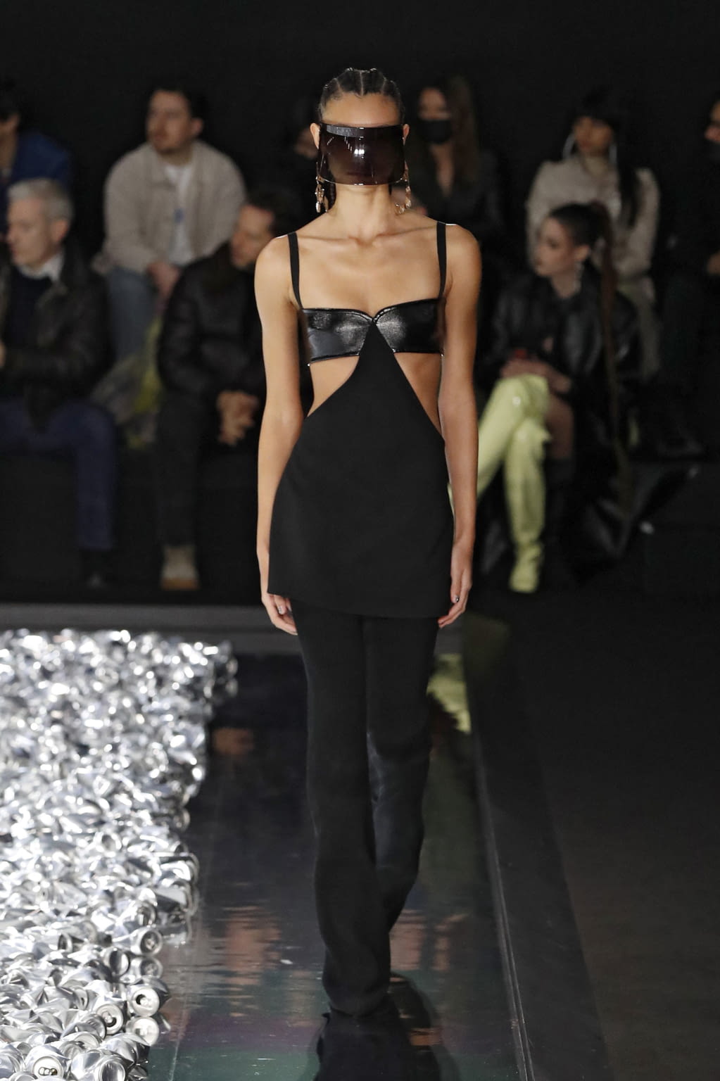 Fashion Week Paris Fall/Winter 2022 look 37 de la collection Courrèges womenswear