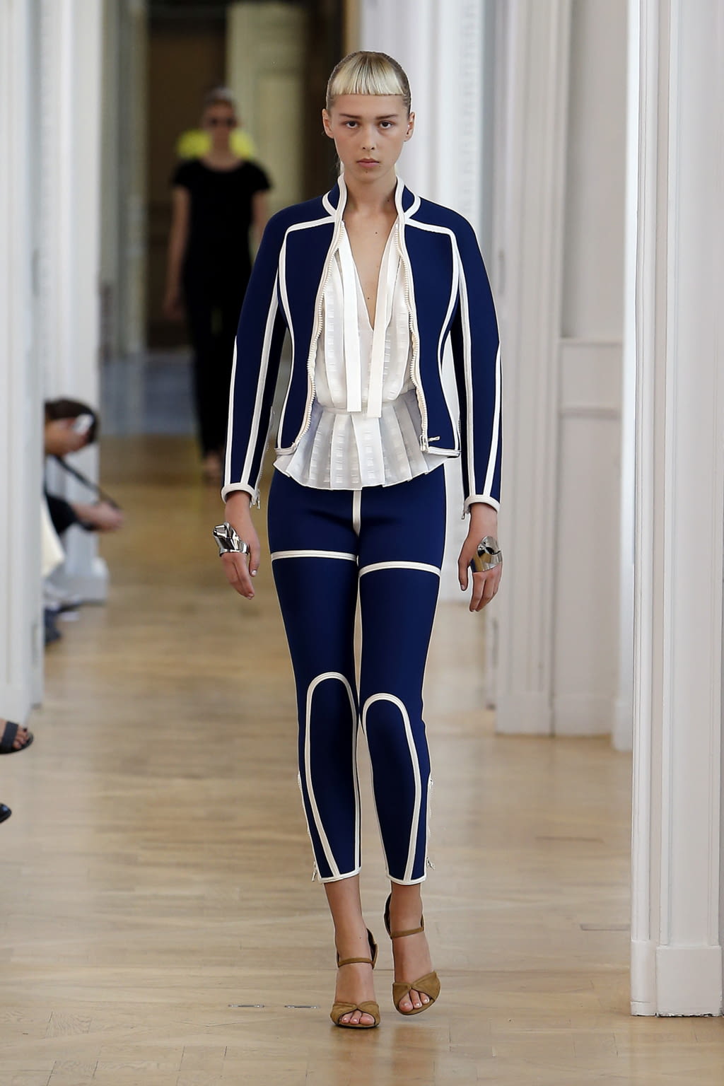 Fashion Week Paris Spring/Summer 2017 look 14 from the Courrèges collection womenswear
