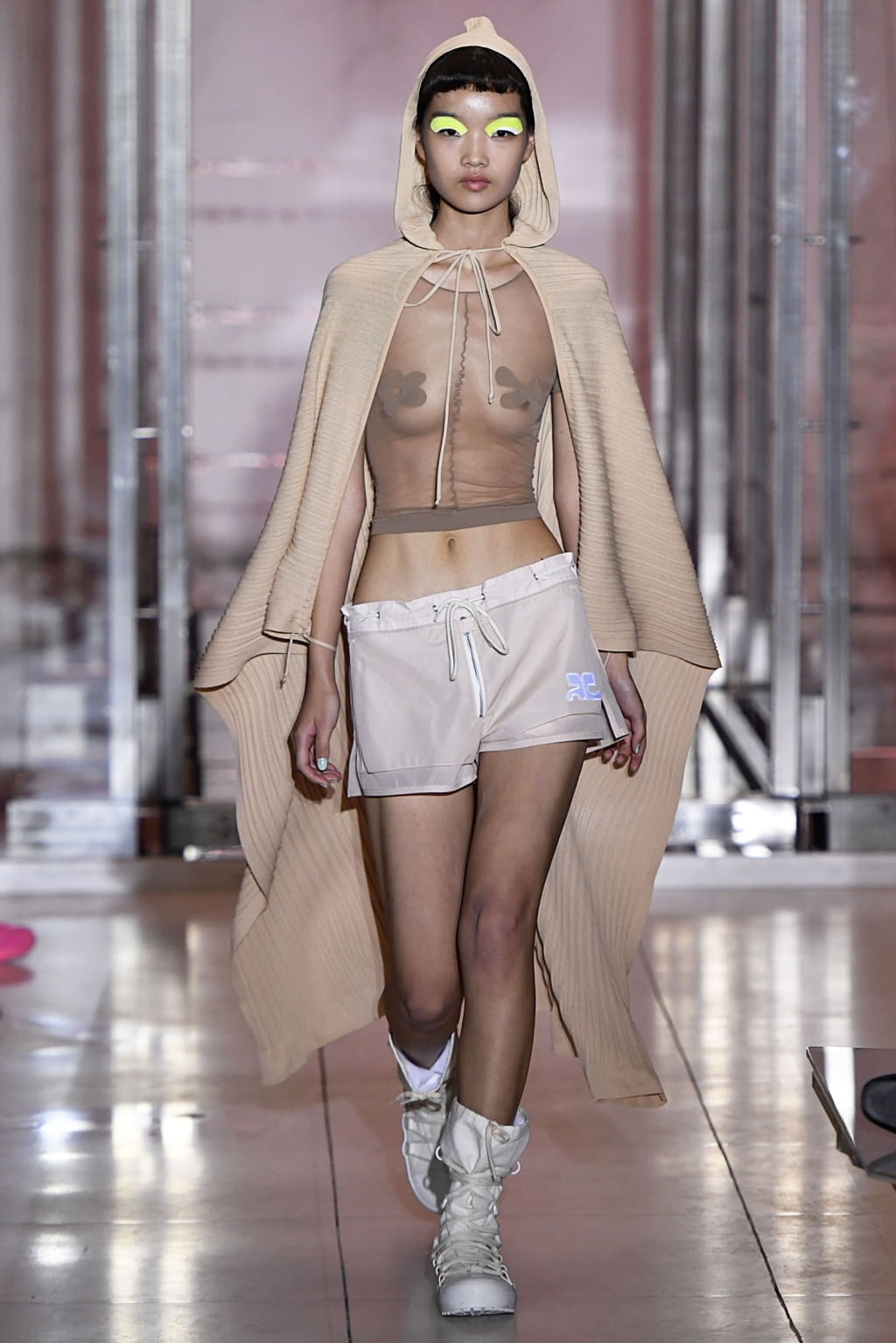 Fashion Week Paris Spring/Summer 2019 look 24 from the Courrèges collection womenswear