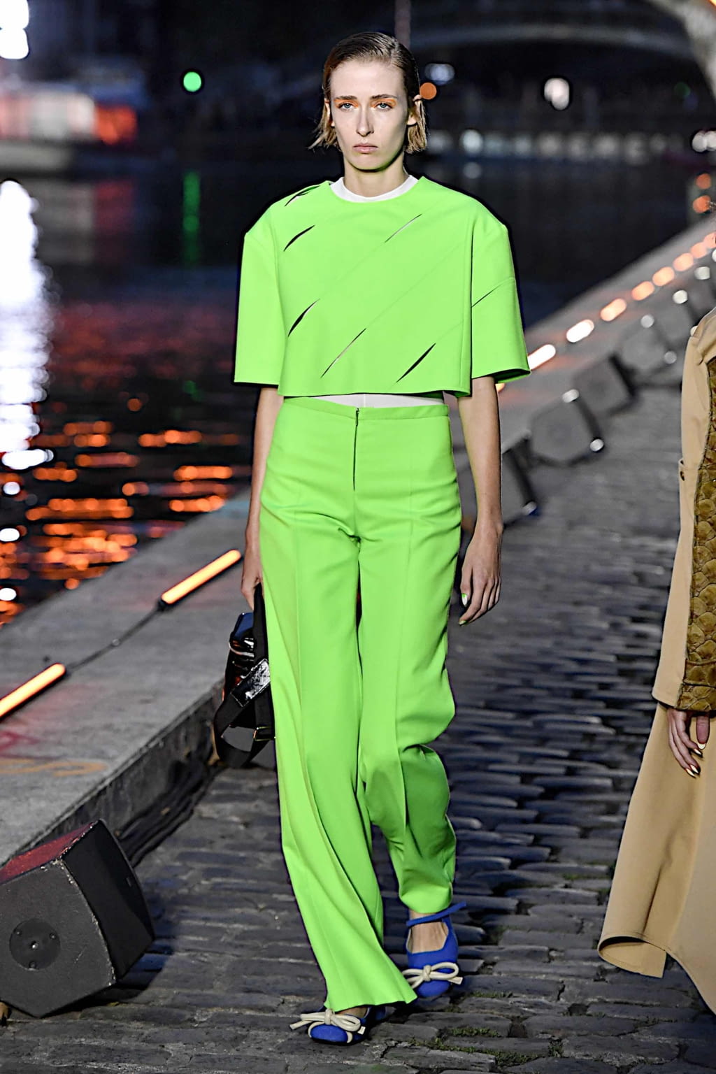 Fashion Week Paris Spring/Summer 2020 look 21 from the Courrèges collection 女装