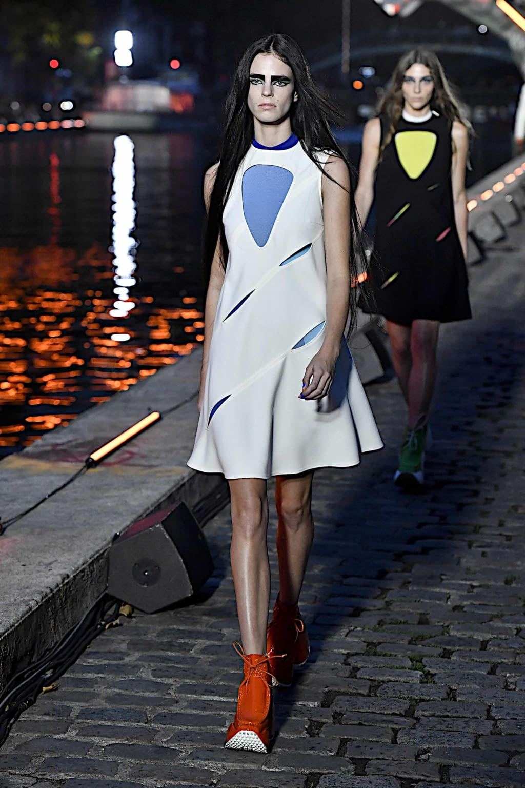 Fashion Week Paris Spring/Summer 2020 look 25 from the Courrèges collection womenswear
