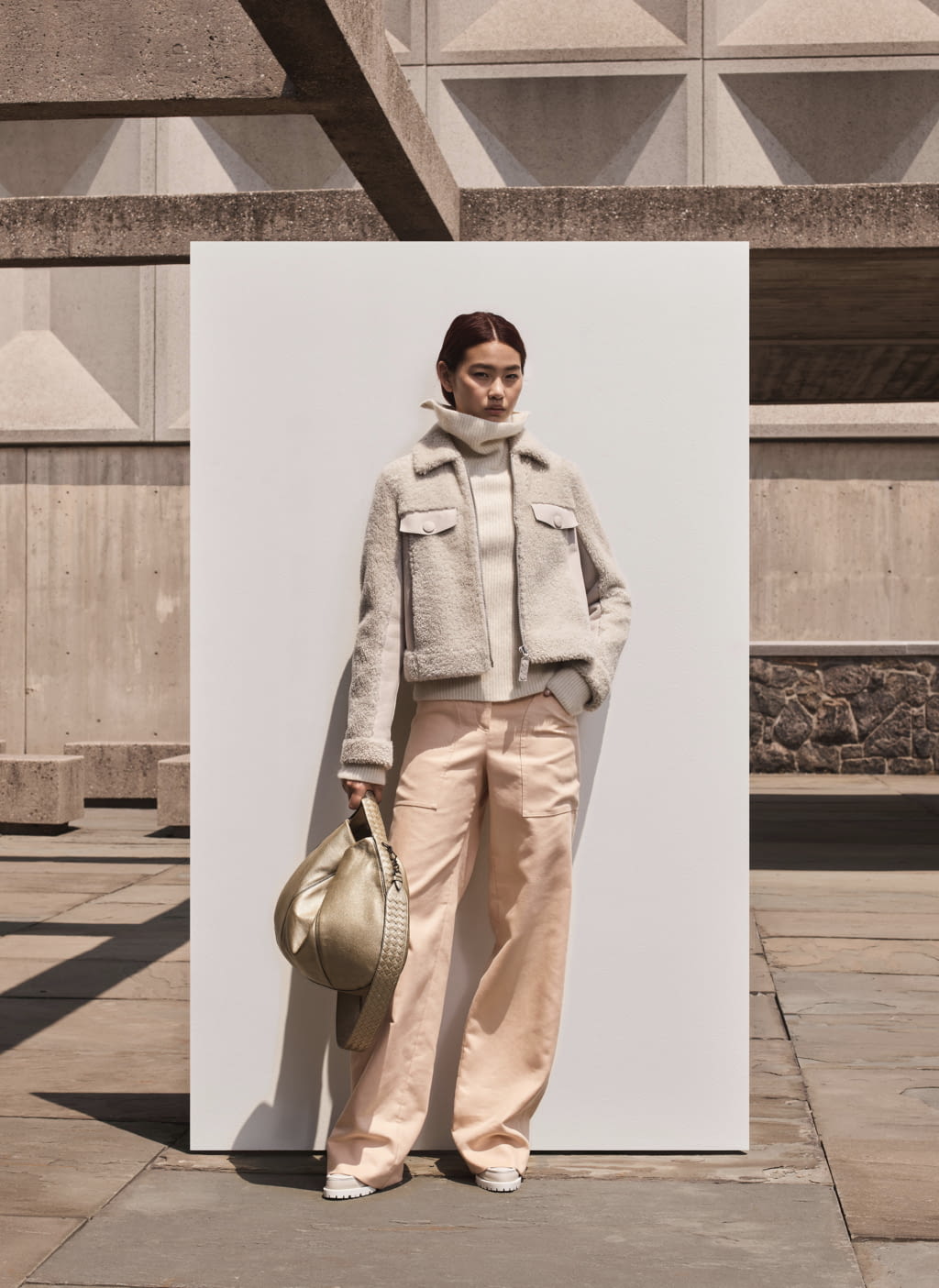 Fashion Week New York Resort 2019 look 13 from the Bottega Veneta collection 女装