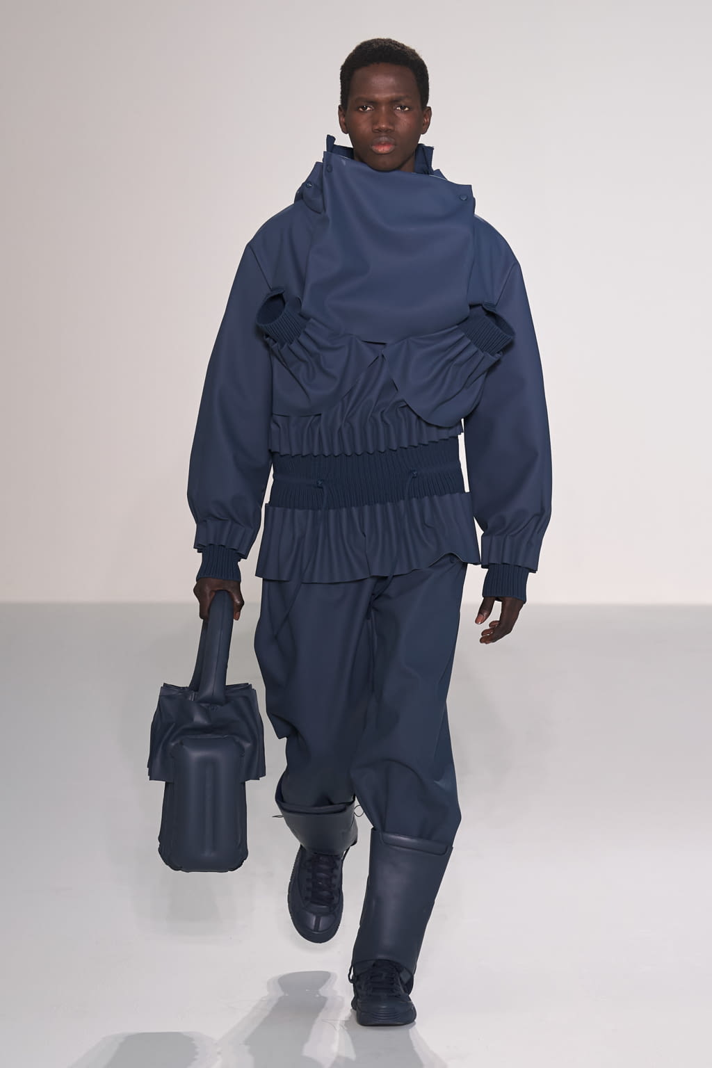 Fashion Week London Fall/Winter 2022 look 11 de la collection Craig Green menswear