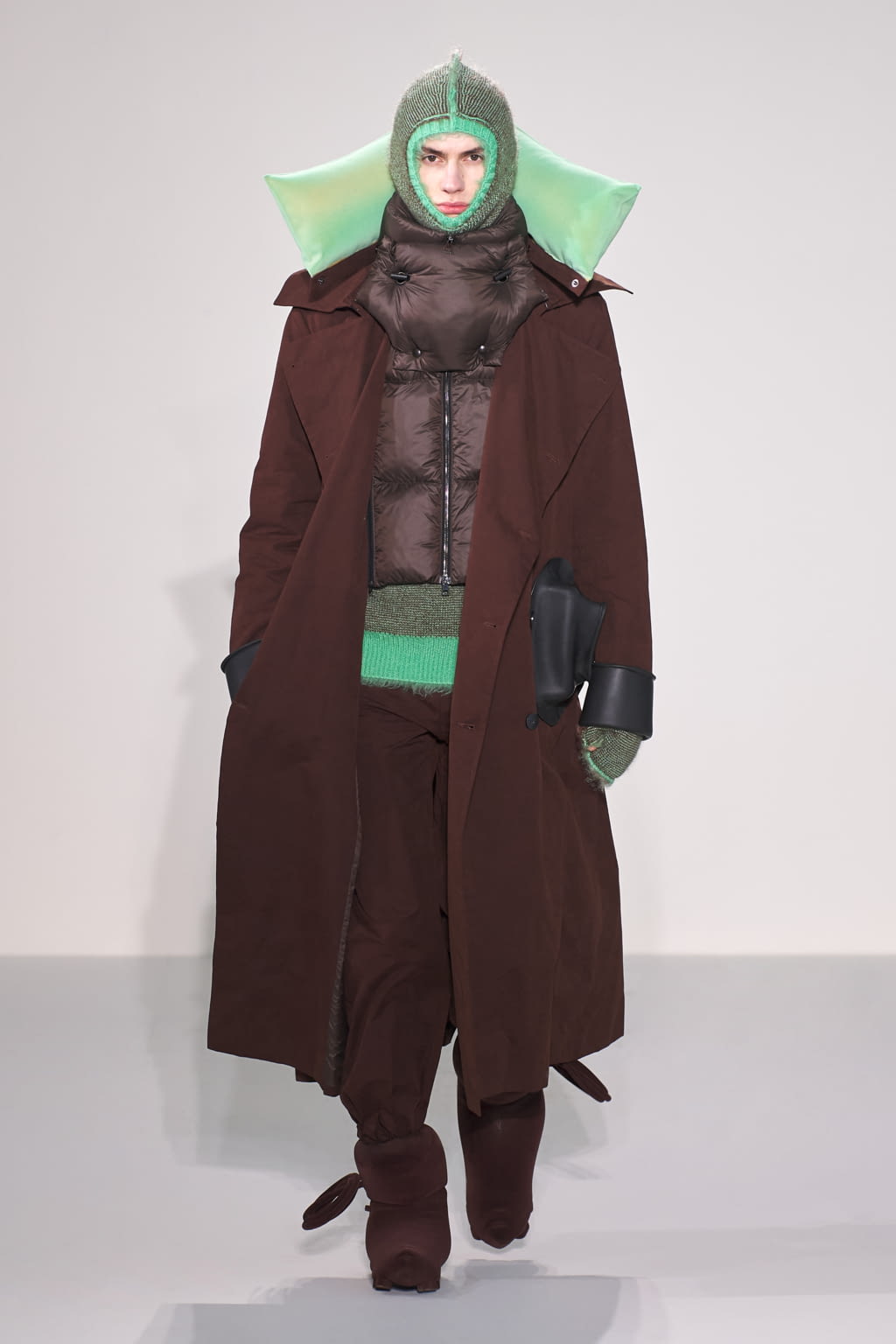 Fashion Week London Fall/Winter 2022 look 22 de la collection Craig Green menswear