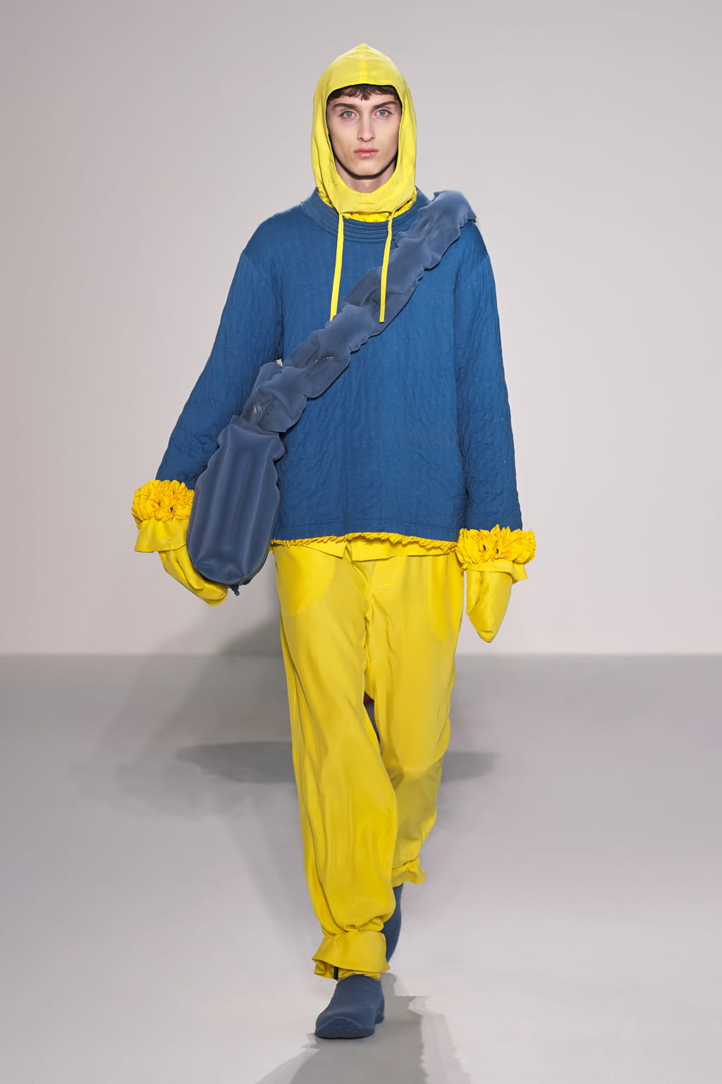 Fashion Week London Fall/Winter 2022 look 37 de la collection Craig Green menswear