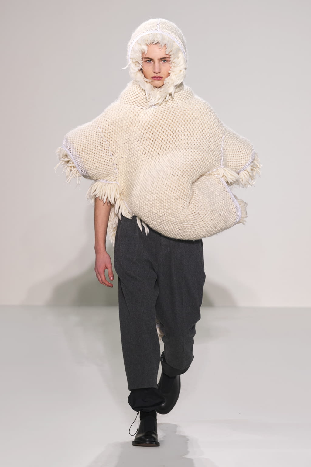 Fashion Week London Fall/Winter 2022 look 48 from the Craig Green collection 男装