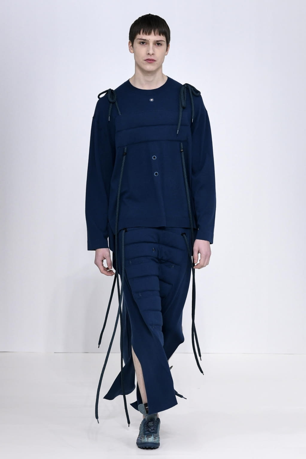 Fashion Week Paris Fall/Winter 2020 look 16 de la collection Craig Green menswear