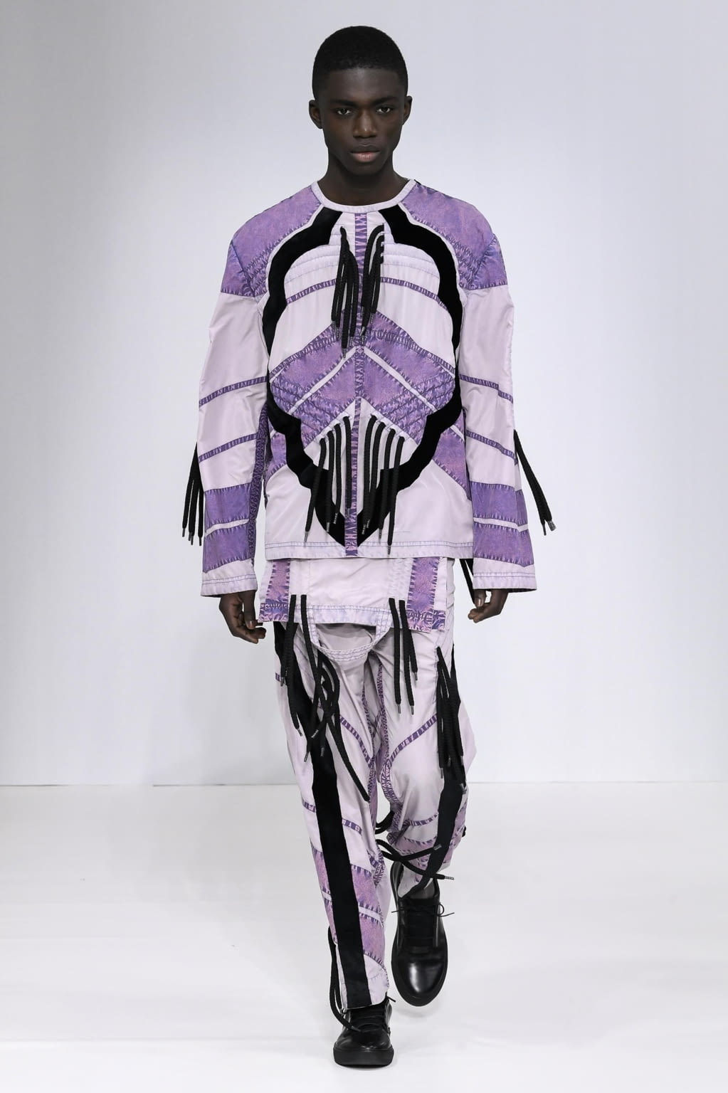 Fashion Week Paris Fall/Winter 2020 look 25 de la collection Craig Green menswear