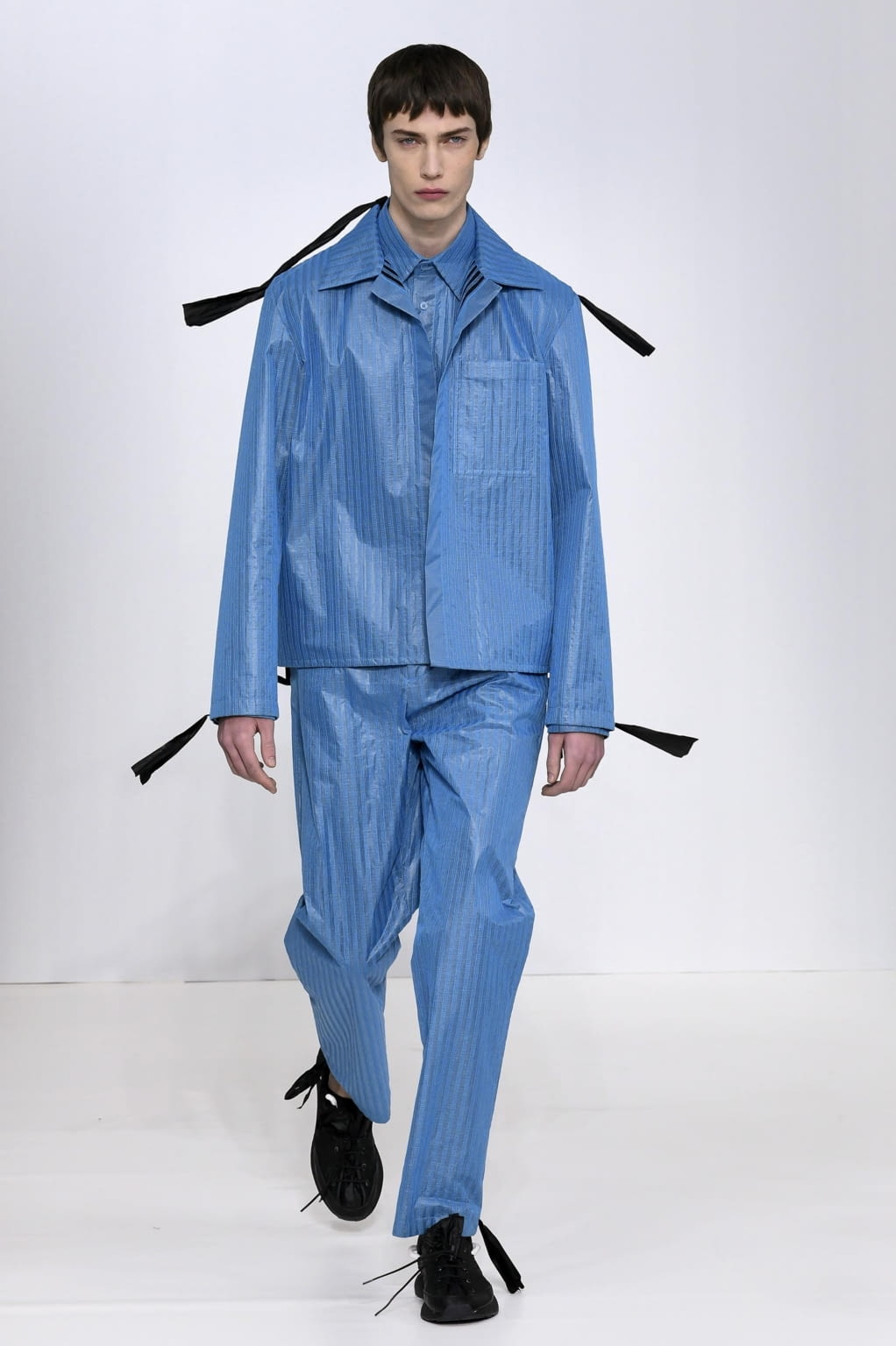 Fashion Week Paris Fall/Winter 2020 look 30 de la collection Craig Green menswear