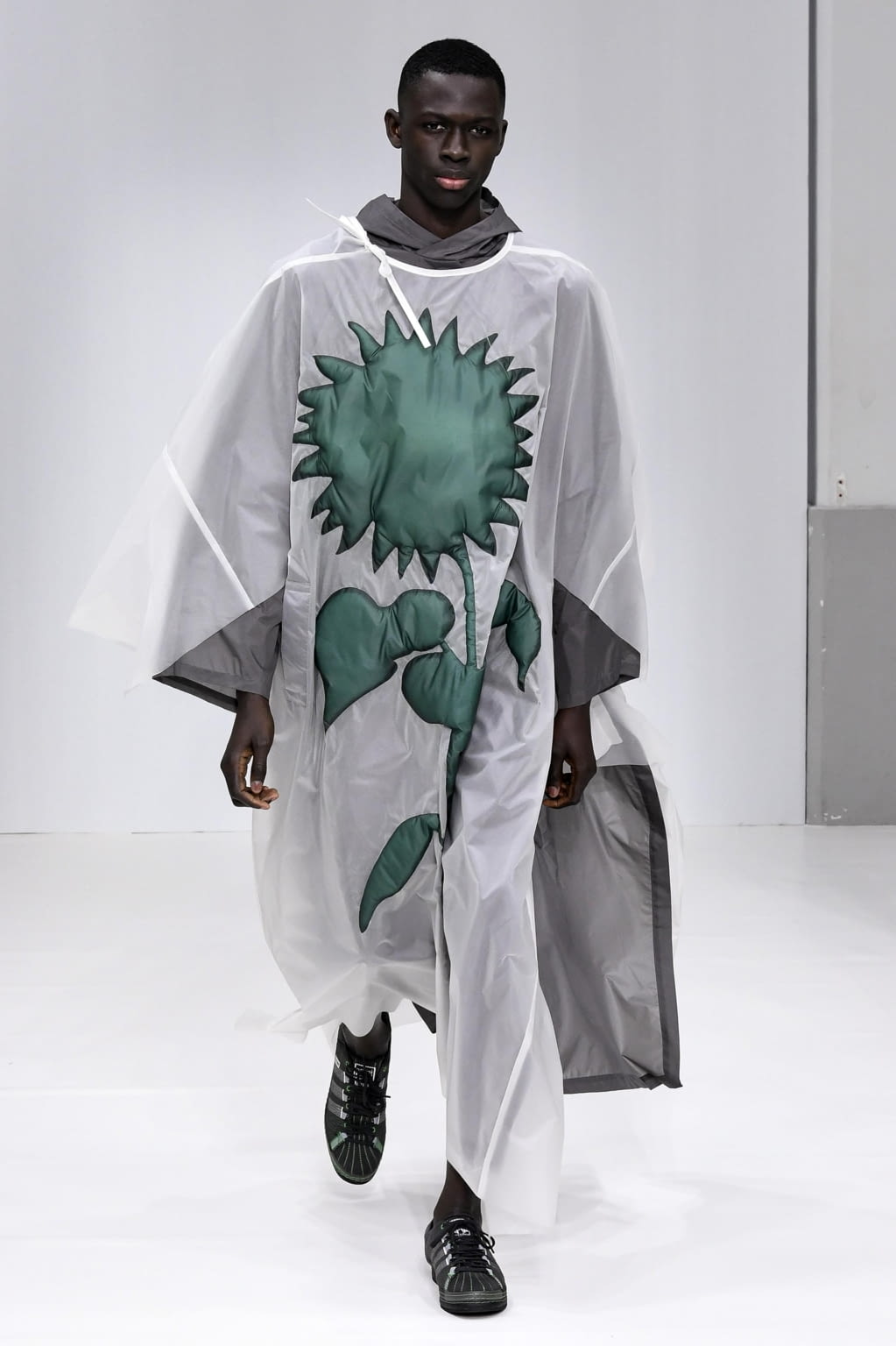 Fashion Week Paris Fall/Winter 2020 look 39 from the Craig Green collection 男装